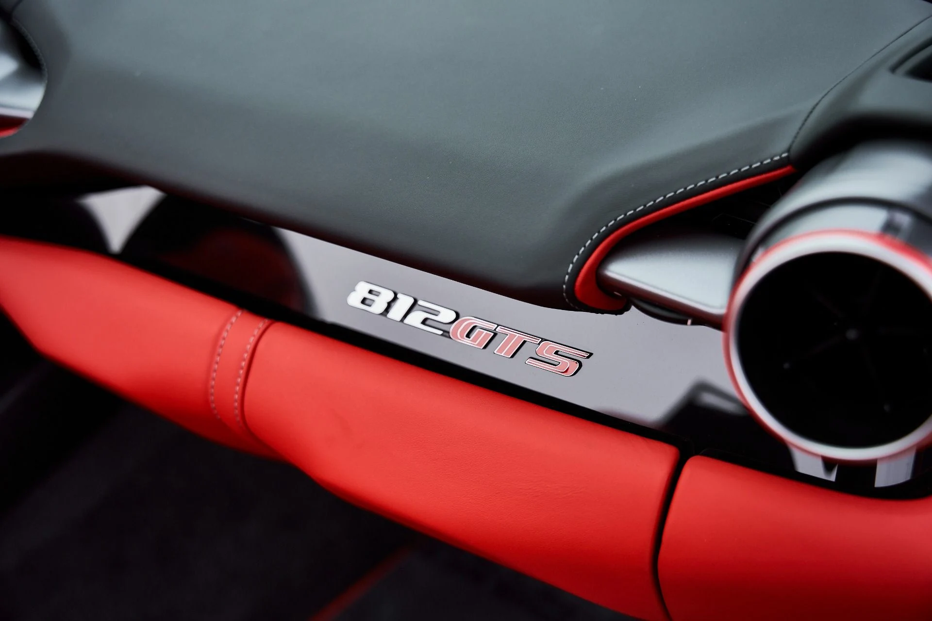 mph044_4094589253_Used_2022_Ferrari_812_GTS_Base_1770762764_7a4ee1da6a