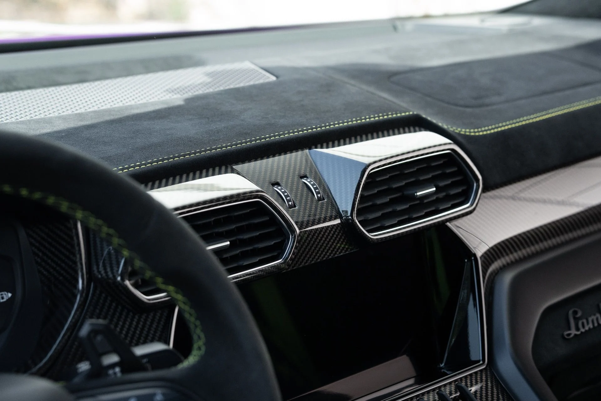 mph044_4102407270_Used_2023_Lamborghini_Urus_Performante_1771690657_526b4e6d1d