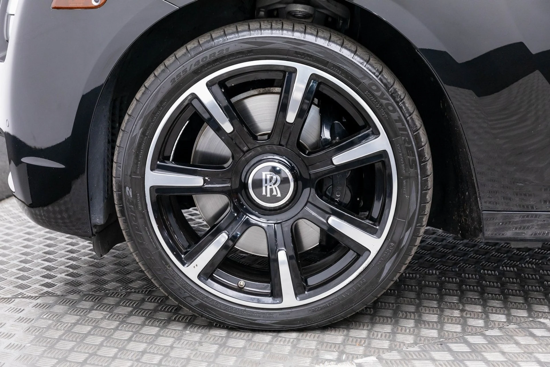 mph044_4113947423_45_ae116195d8