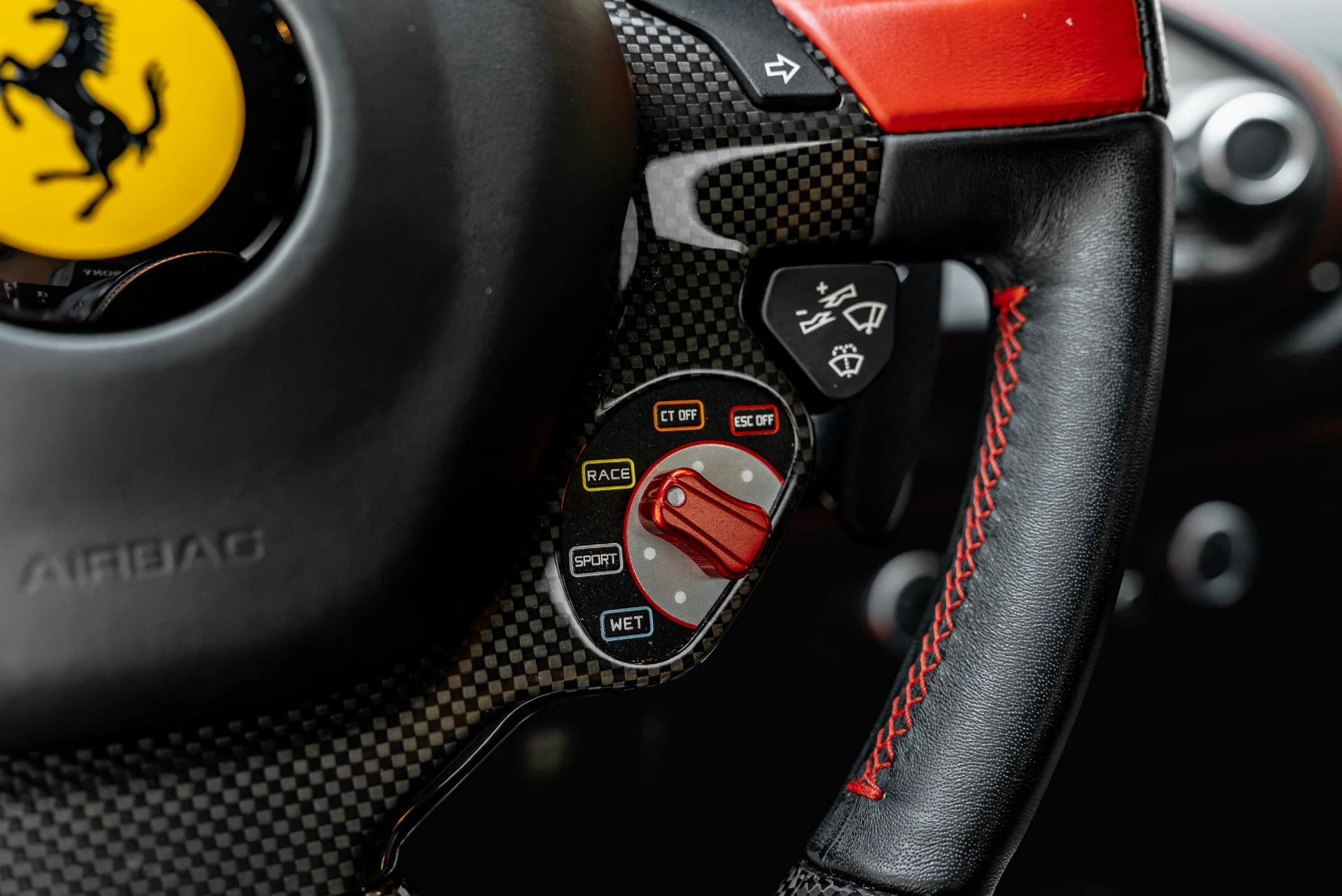 mph044_4118080359_Used_2018_Ferrari_488_GTB_1784764972_8fa9ac60ec