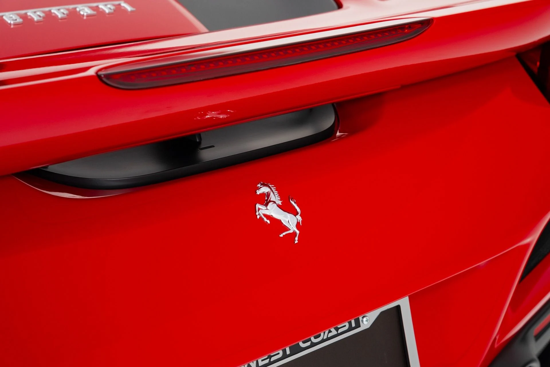 mph044_4121429740_Used_2021_Ferrari_F8_Spider_1757957137_2a1a02b699