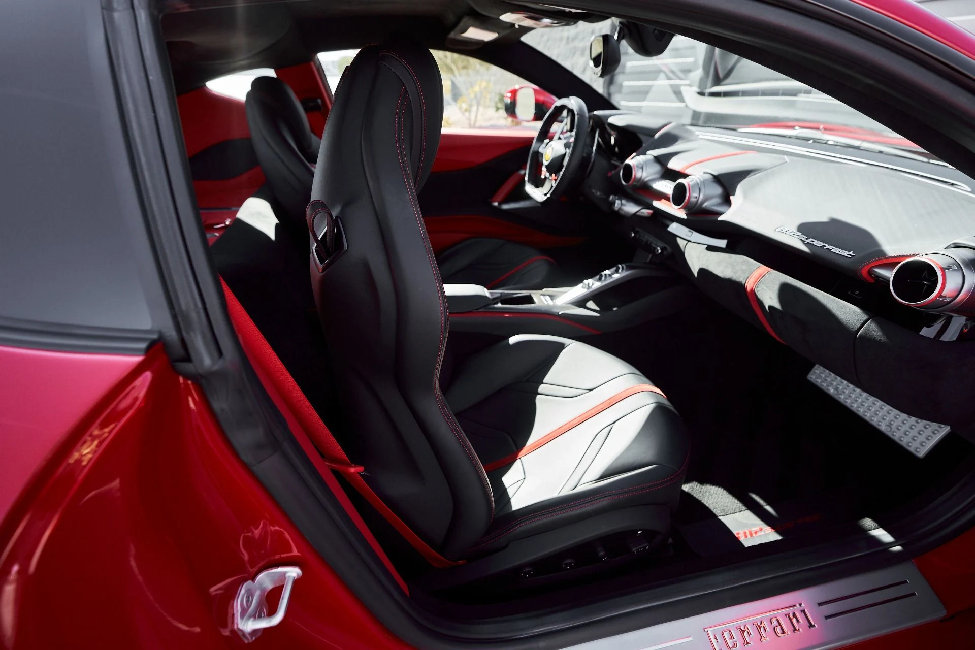 mph044_4133110961_Used_2018_Ferrari_812_Superfast_Base_1767042820_f87fd9395a