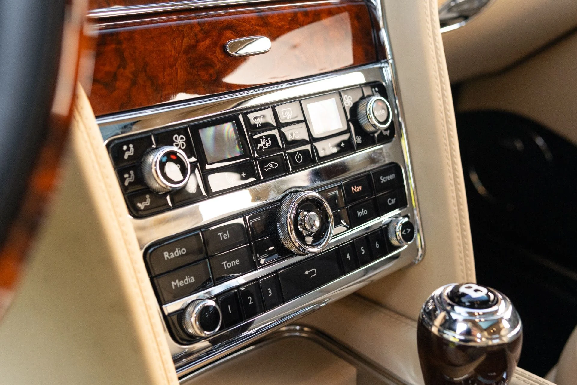 mph044_4171615829_Used_2014_Bentley_Mulsanne_1774576298_586728571a