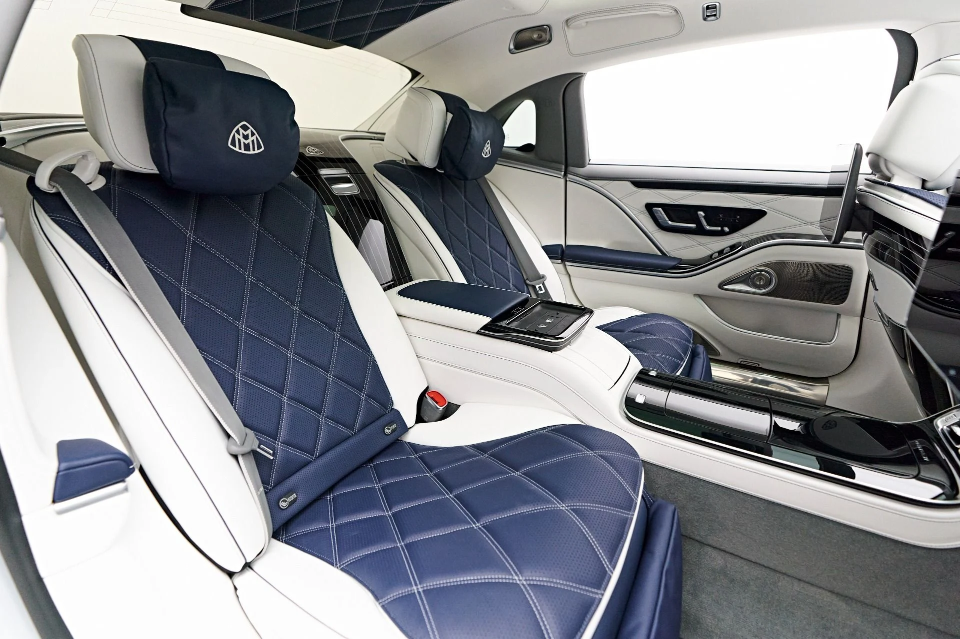 mph044_4171829703_Used_2024_Mercedes_Benz_S_Class_Maybach_S_680_1729209539_b572bf2541