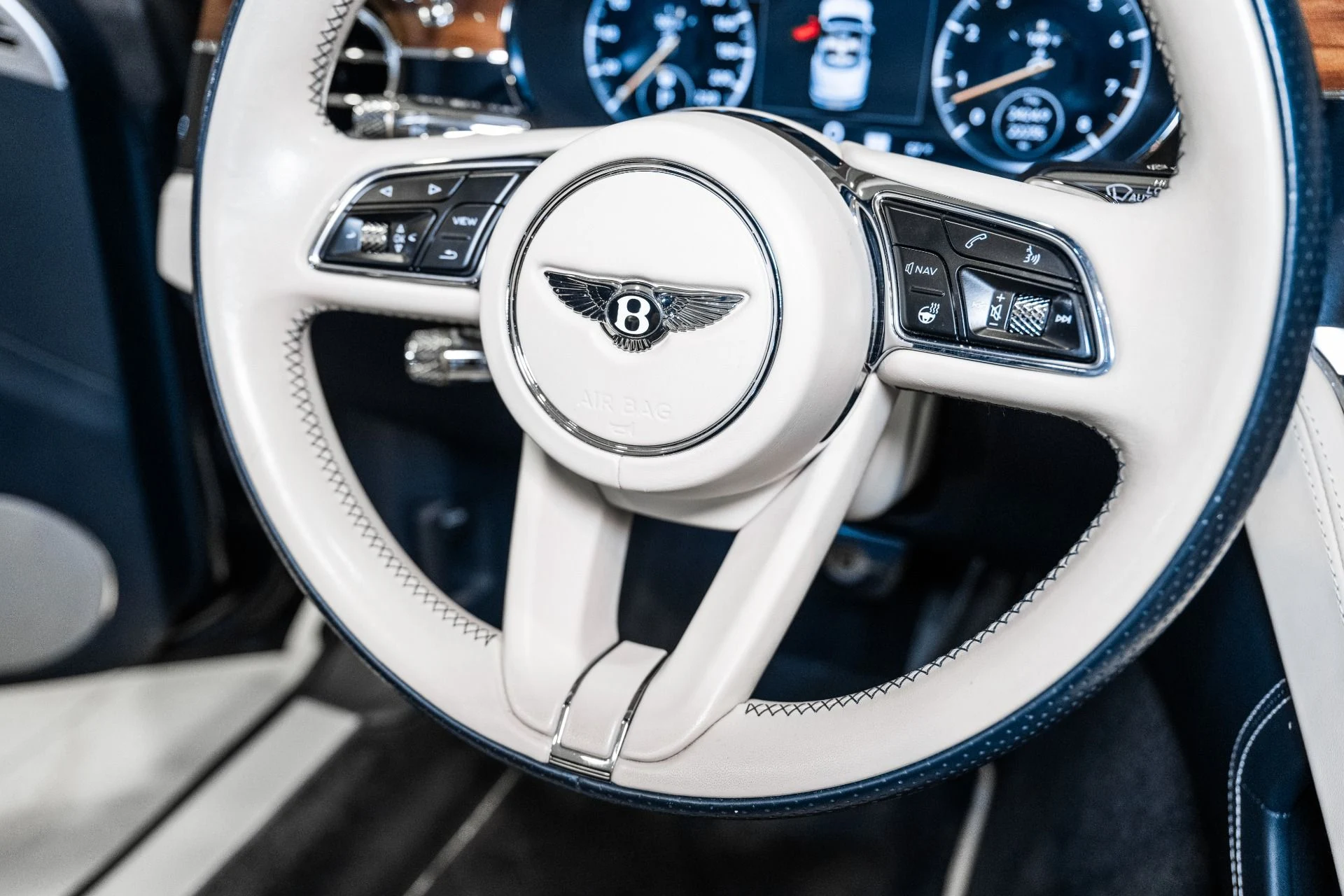 mph044_418012592_Used_2022_Bentley_Continental_GT_V8_1792760258_3716ba49b2