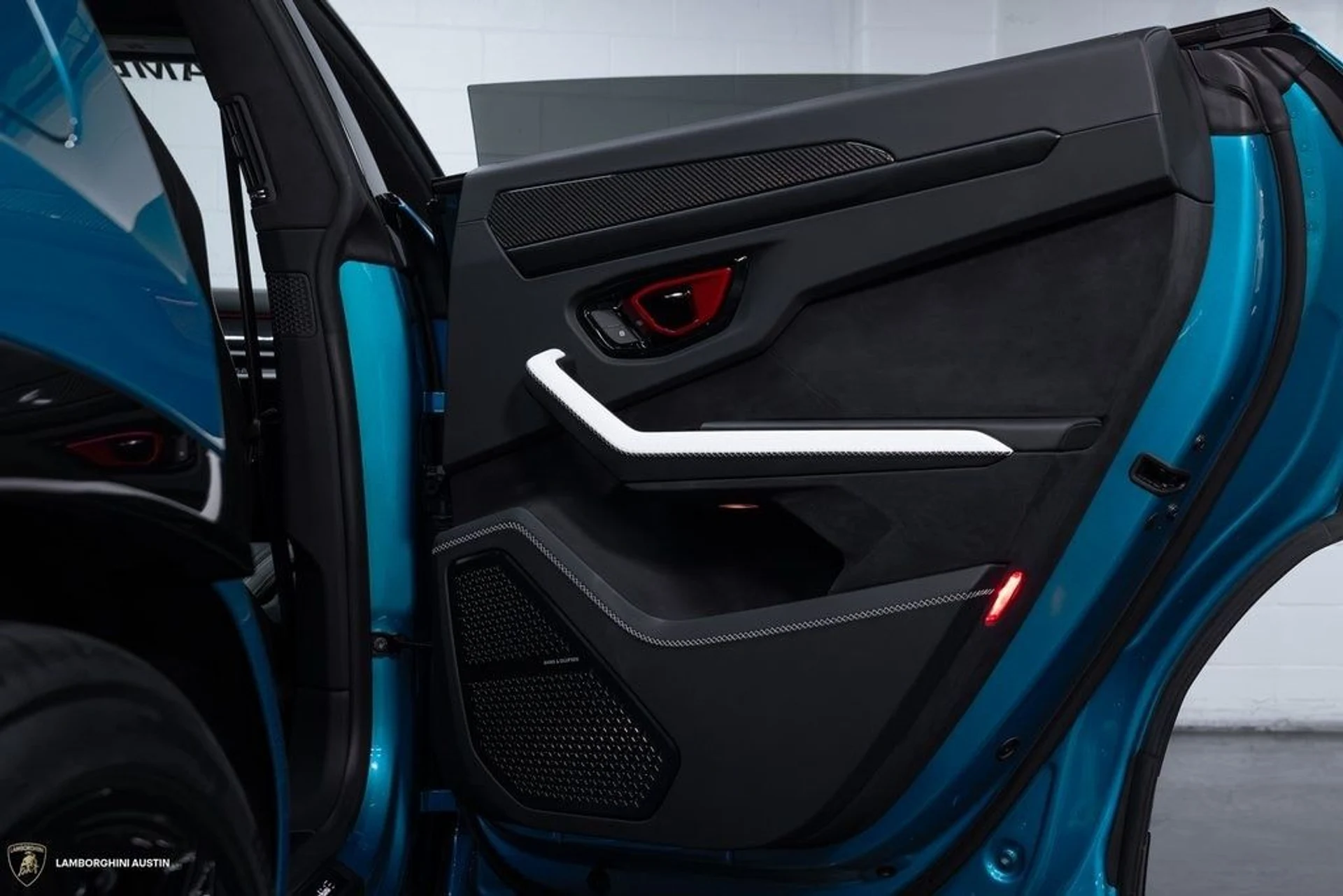 mph044_4185604560_62311a26d964a1878cf94af21dfc0119x_4f881f74f2