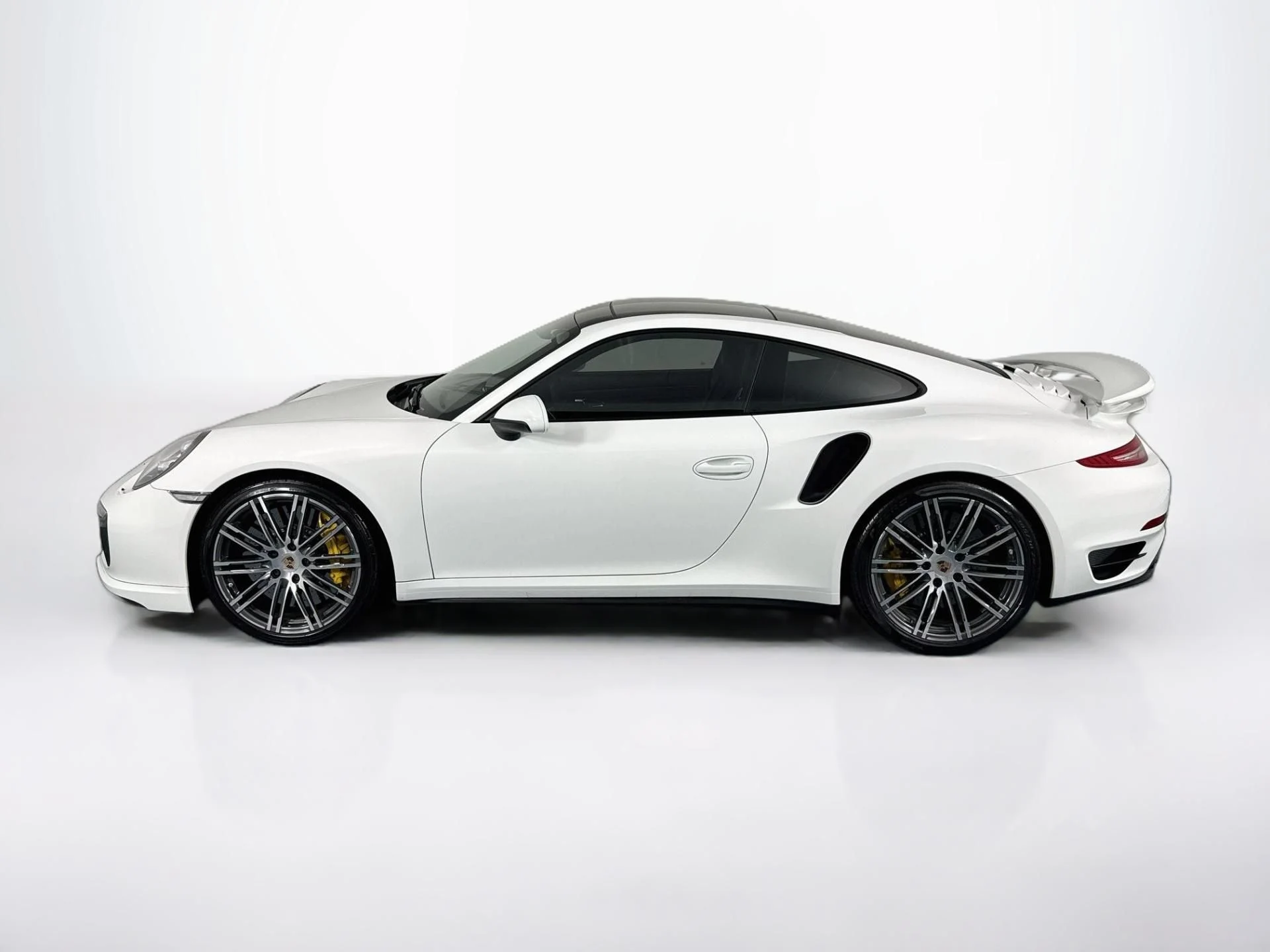 mph044_4197820747_Used_2014_Porsche_911_Turbo_S_1791570353_53ad63017e