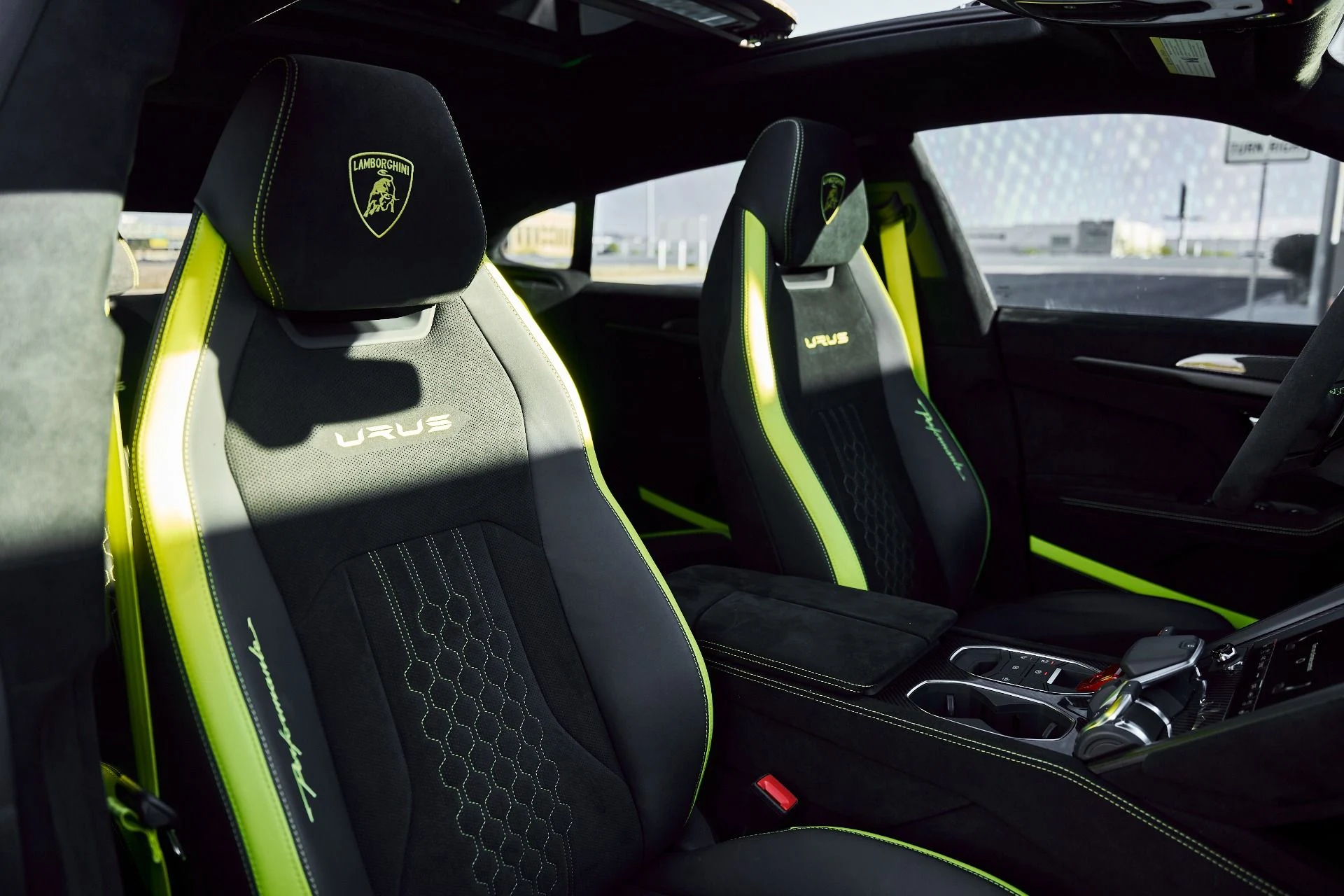 mph044_4201120589_Used_2024_Lamborghini_Urus_Performante_1771724634_f662894f6a