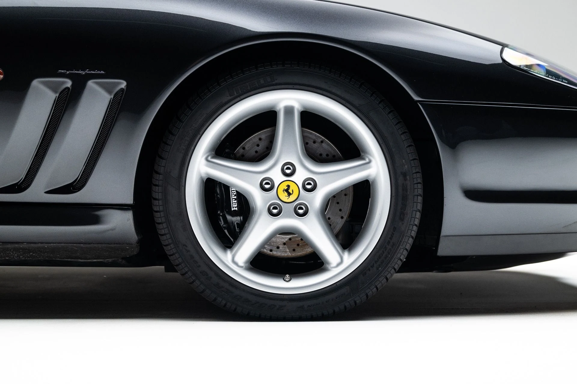 mph044_4205396284_11705_p45_l_962f63b106