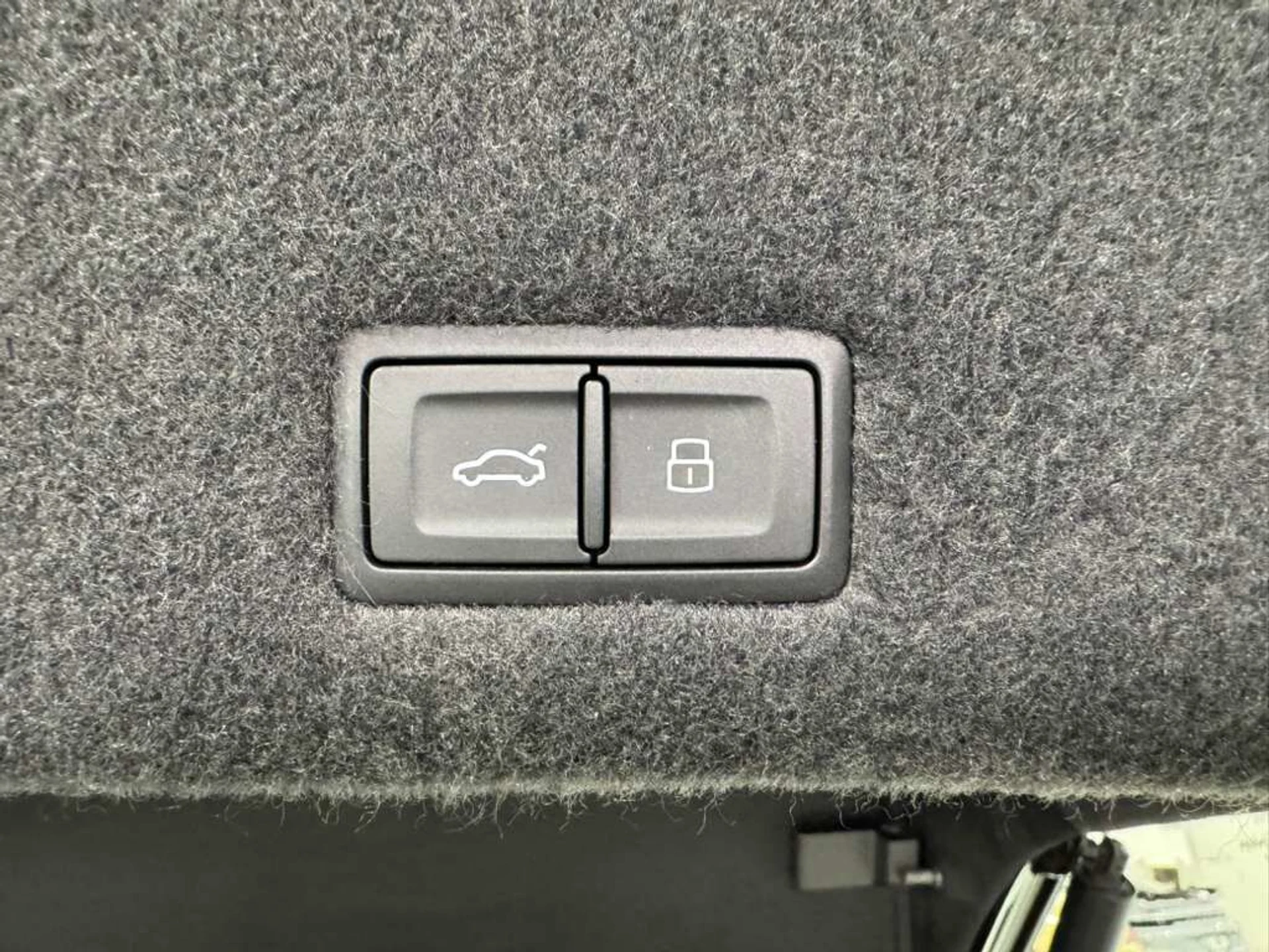 mph044_4211006839_db9188efd4200975b6b697ed4e5330ad_941c574744