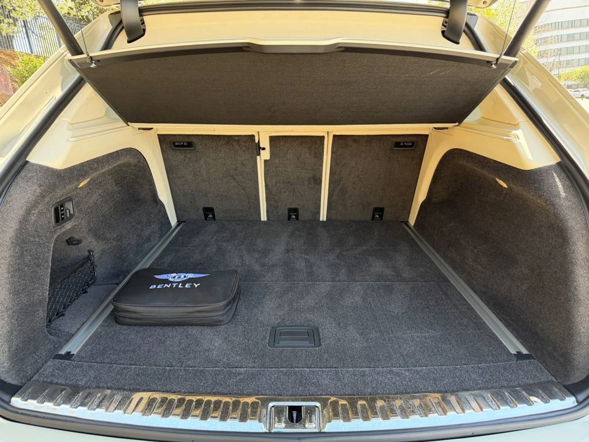 mph044_4231038179_a11f454ddbe844dd992fe93ae96b91da_1d5af5ab00