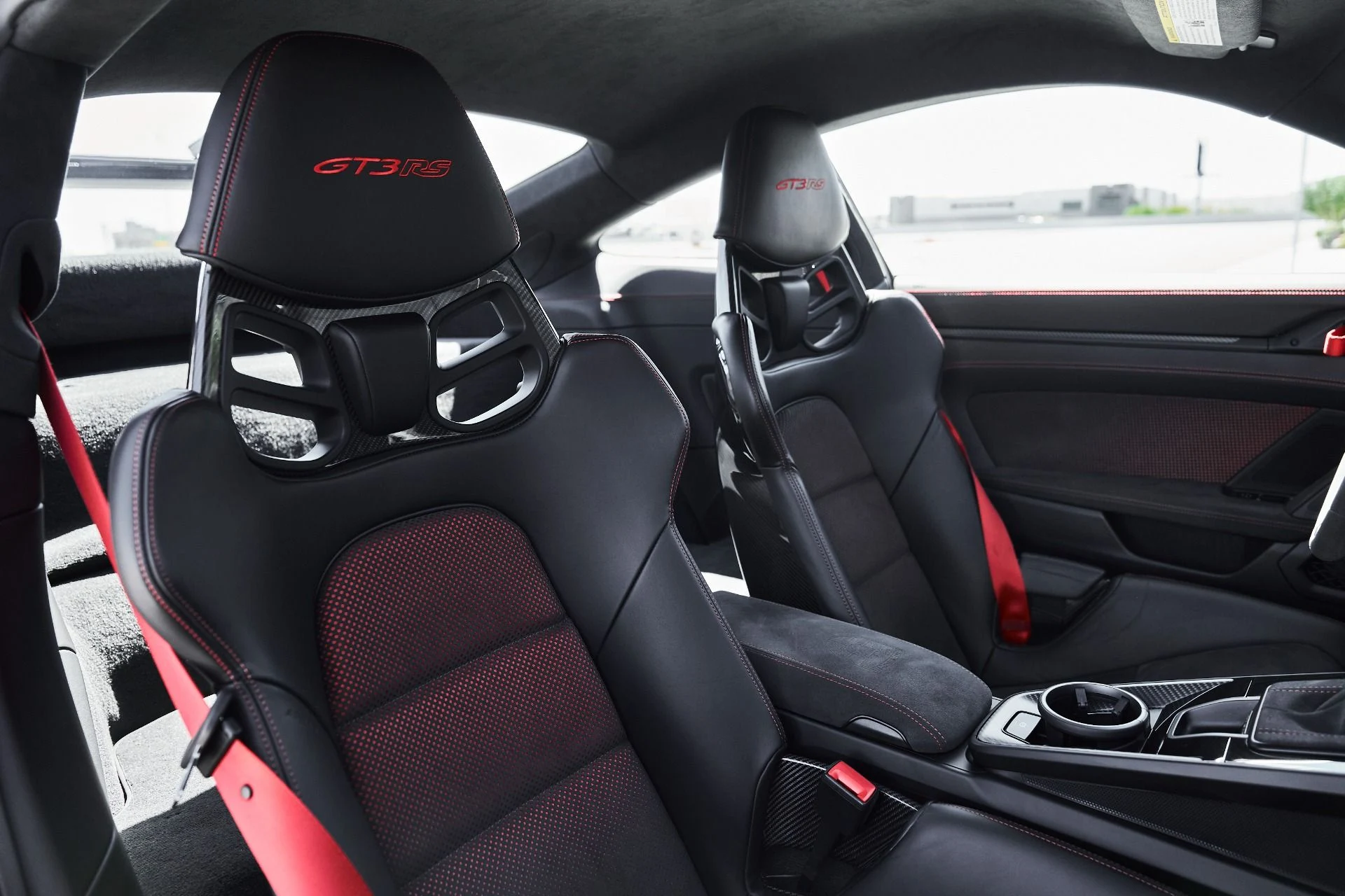 mph044_4236025824_Used_2024_Porsche_911_GT_3_RS_1775094560_55a87d9c1a