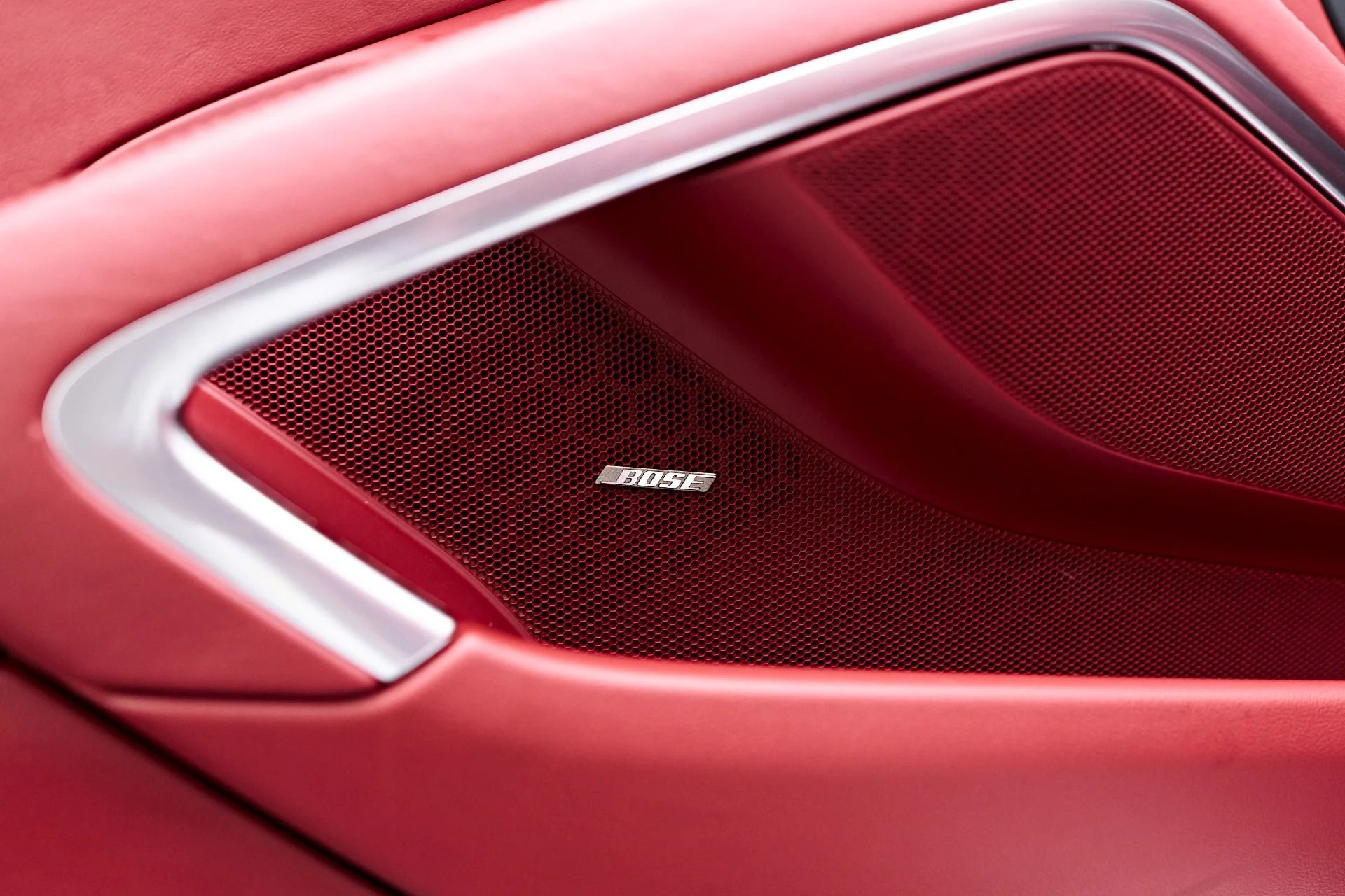 mph044_4246099630_Used_2019_Porsche_911_Turbo_S_1755714959_758462d095