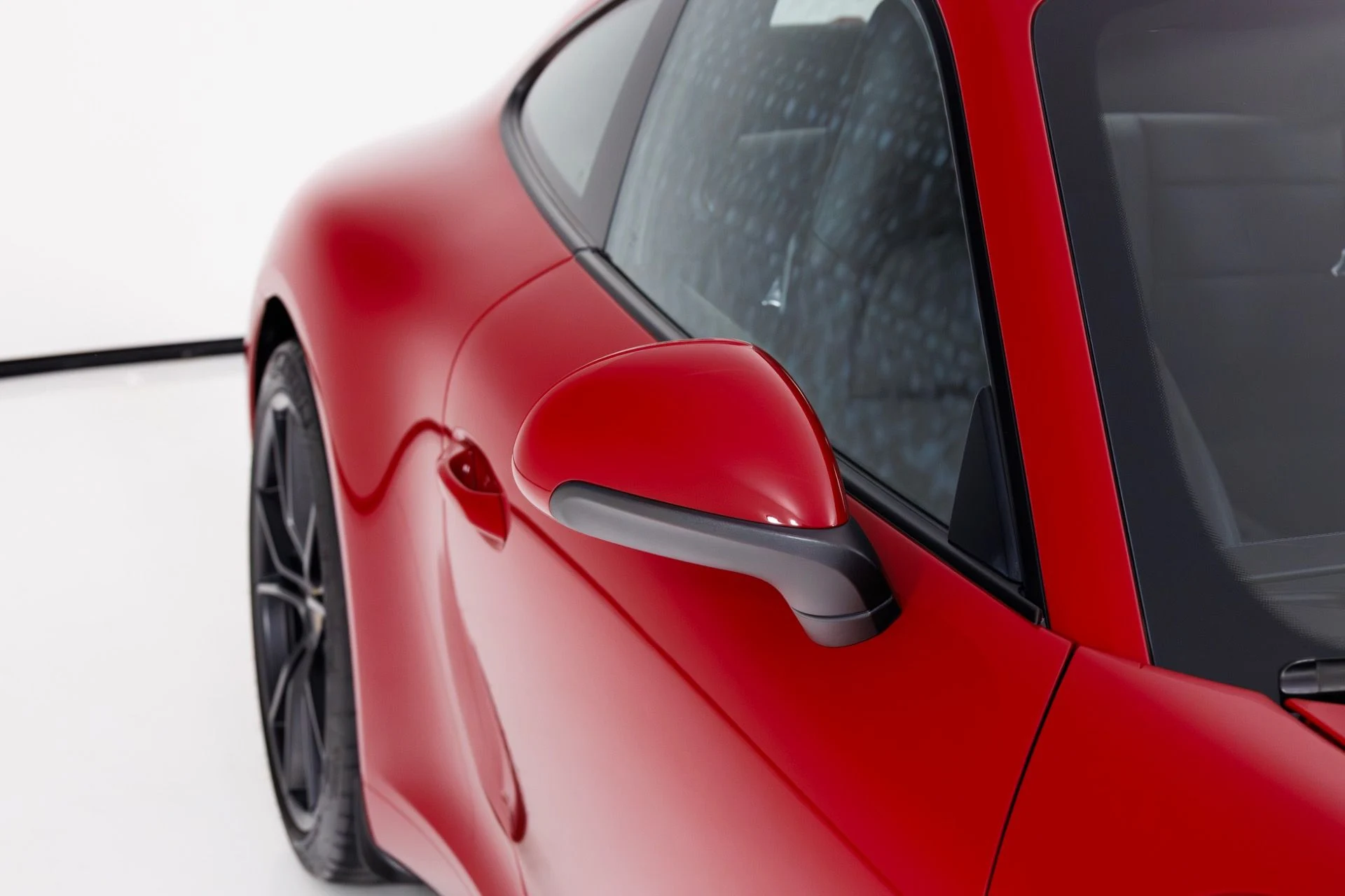 mph044_4252533684_Used_2019_Porsche_911_Carrera_1767051383_d46981d078