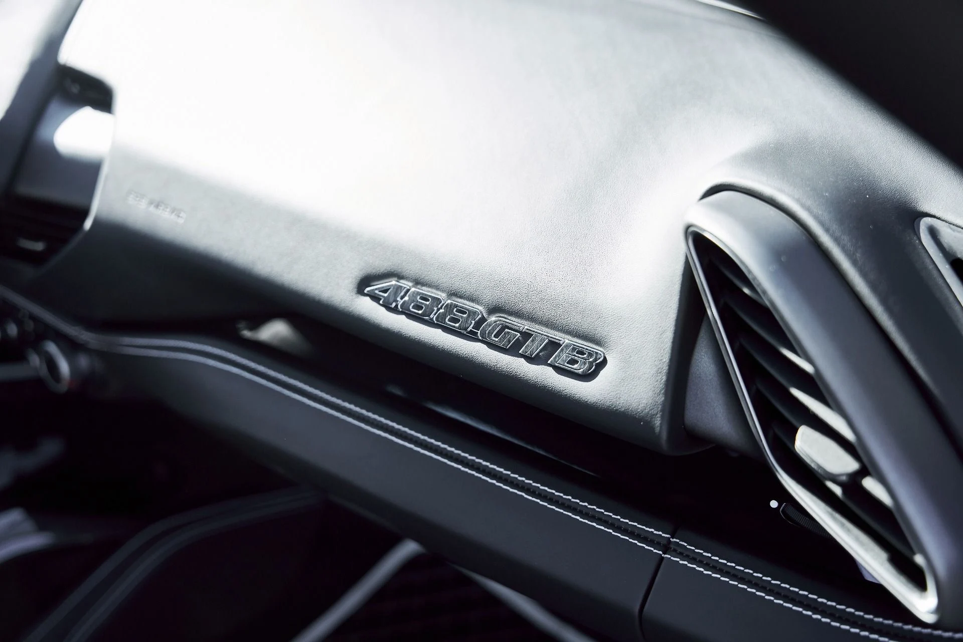 mph044_4268263605_Used_2017_Ferrari_488_GTB_1768271193_7971c3cb26