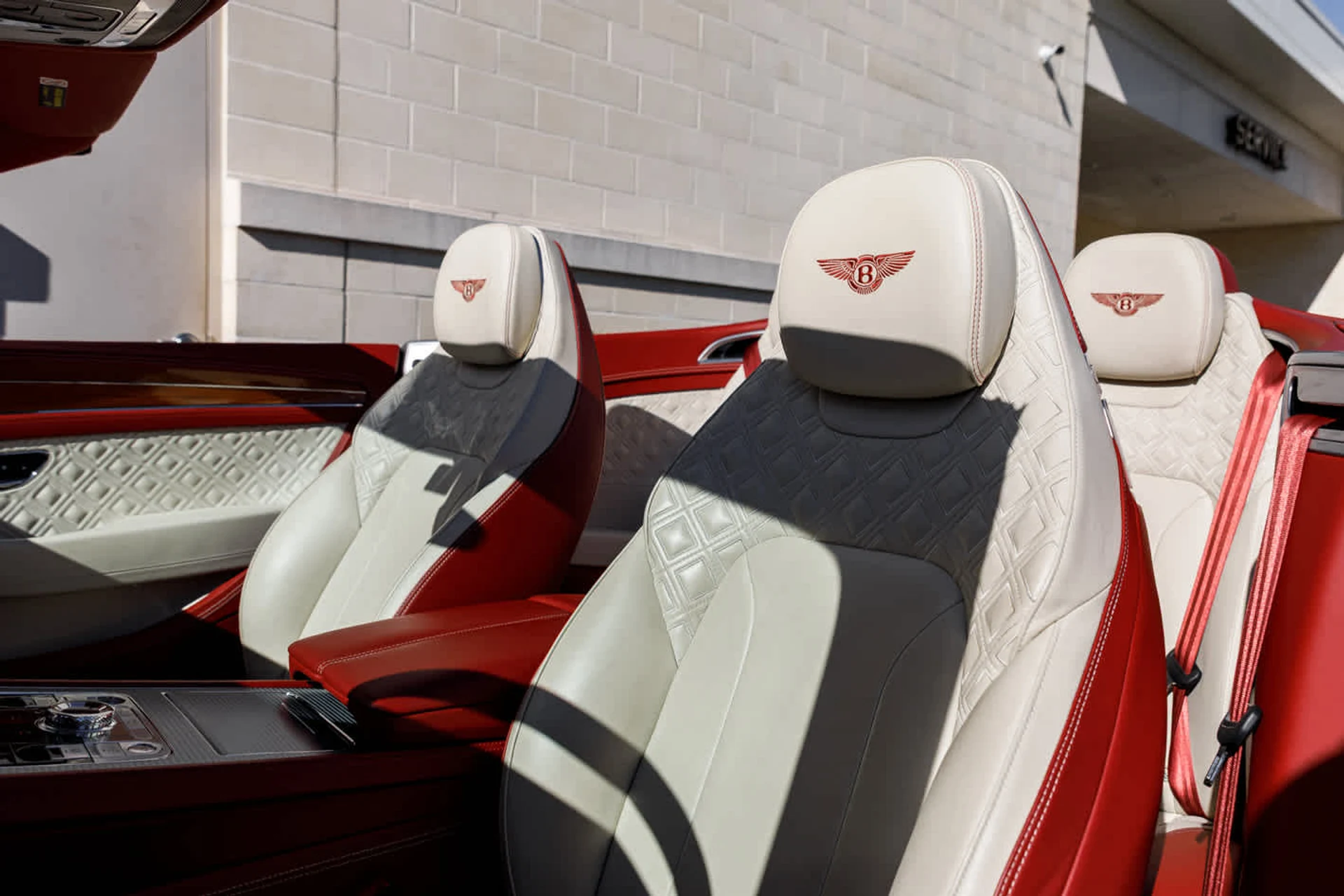 mph044_4272683779_45_661ede554e