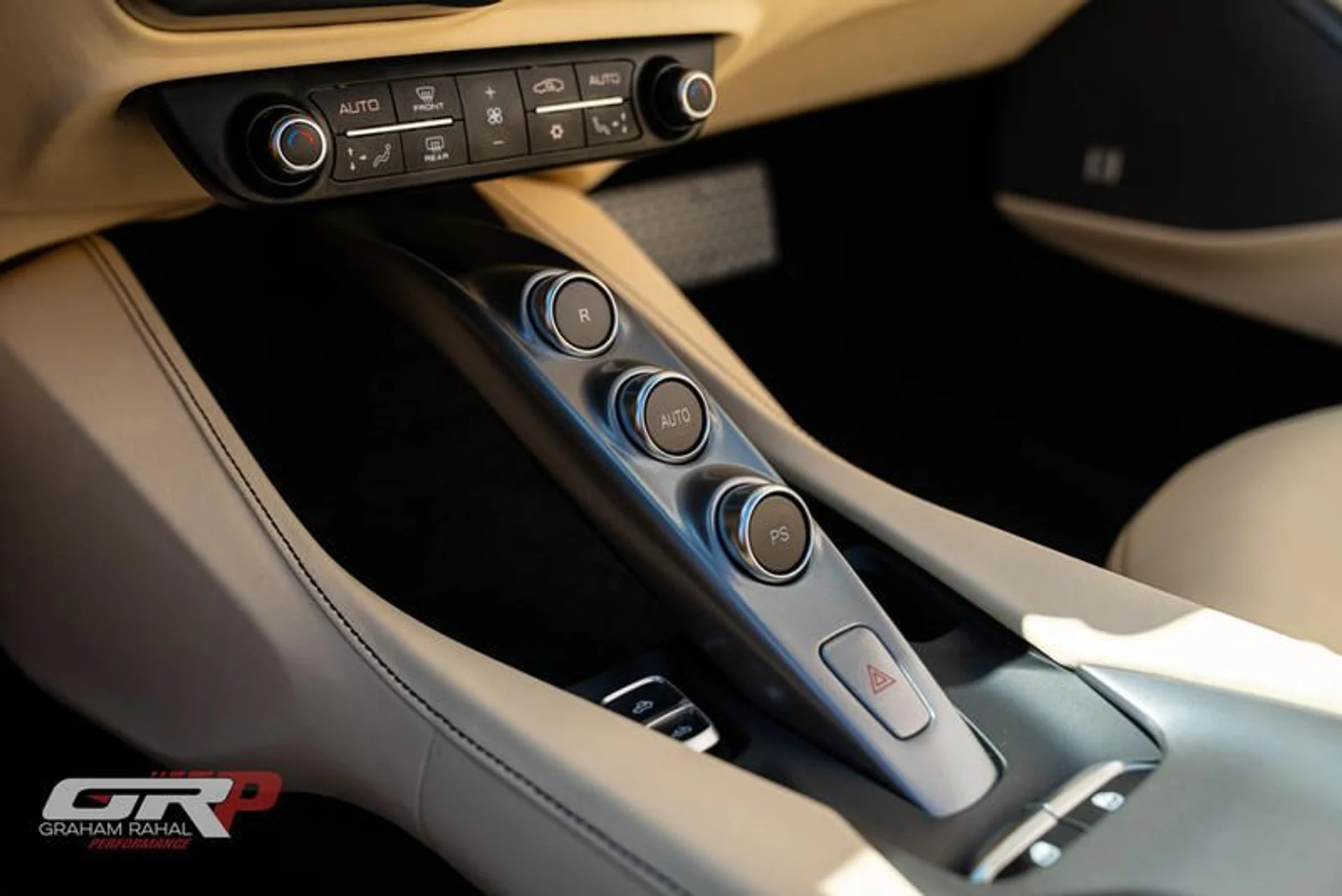 mph044_4276738641_30_A35559_6725_4790_894_E_B0_D7_EBC_501_A2_db7efede92