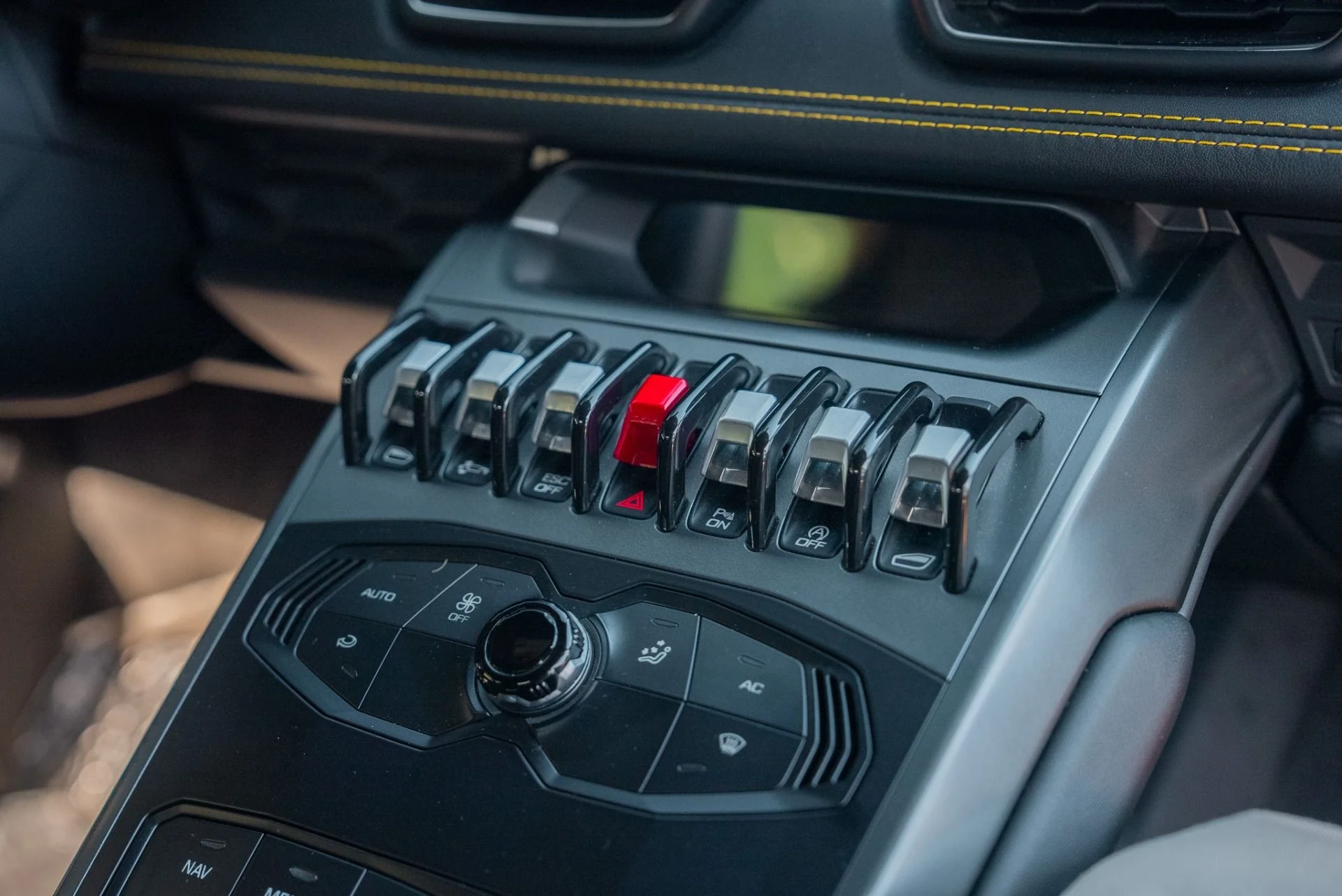 mph044_435753109_Used_2018_Lamborghini_Huracan_LP_580_2_1762289030_c2471d5686