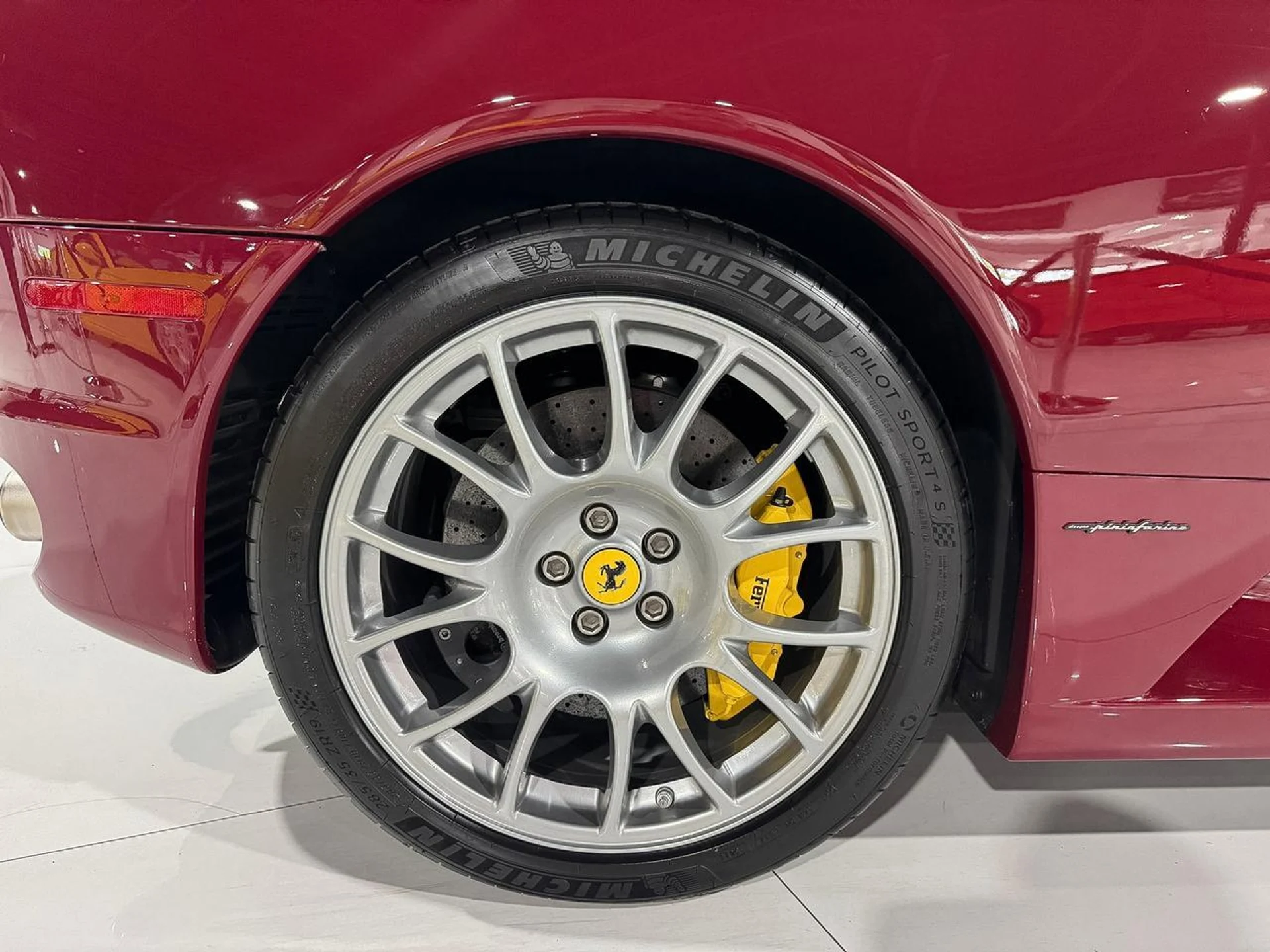 mph044_440288378_f6ffb4beb8d3264da6b22fd6db17a533_3f74fac379