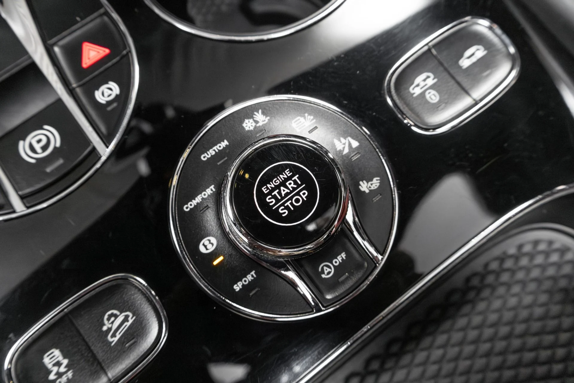 mph044_463662899_Used_2017_Bentley_Bentayga_W12_1763489562_50965e2f7e