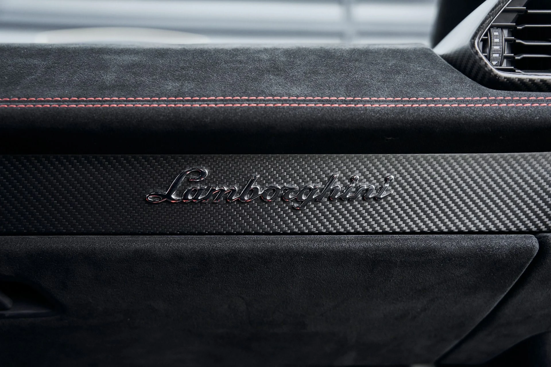 mph044_465358979_Used_2022_Lamborghini_Huracan_STO_Base_1771294593_be5a6cd912