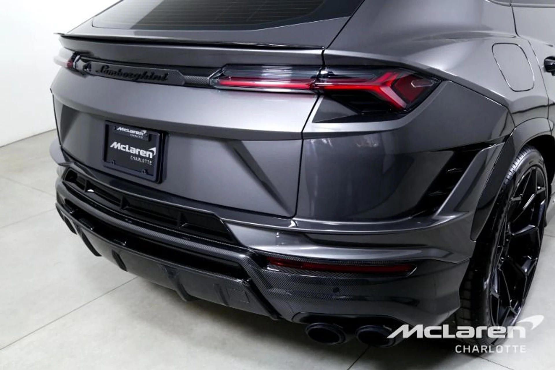 mph044_474376941_Used_2024_Lamborghini_Urus_Performante_1705112c68