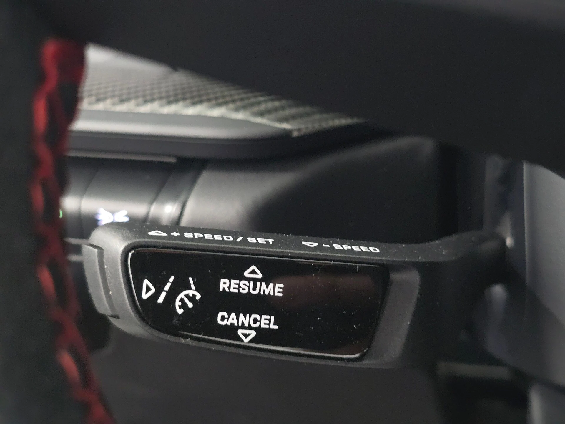 mph044_476071280_e4e376685584e2b164fb9df70f83dfa0x_9c1908fd24