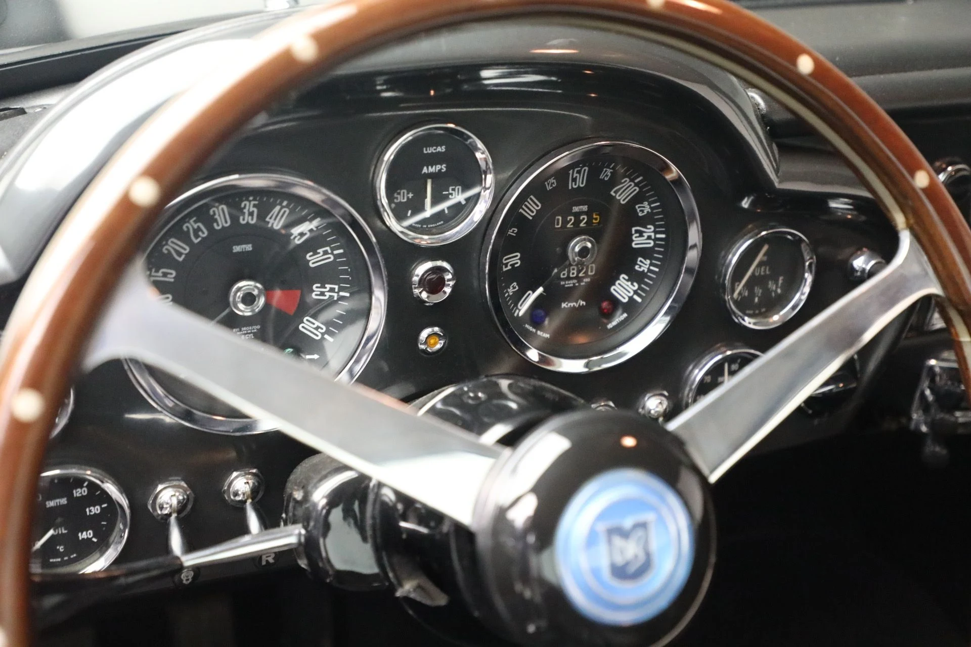mph044_478295796_Used_1968_Aston_Martin_DB_6_1793123624_1fcfe70c83