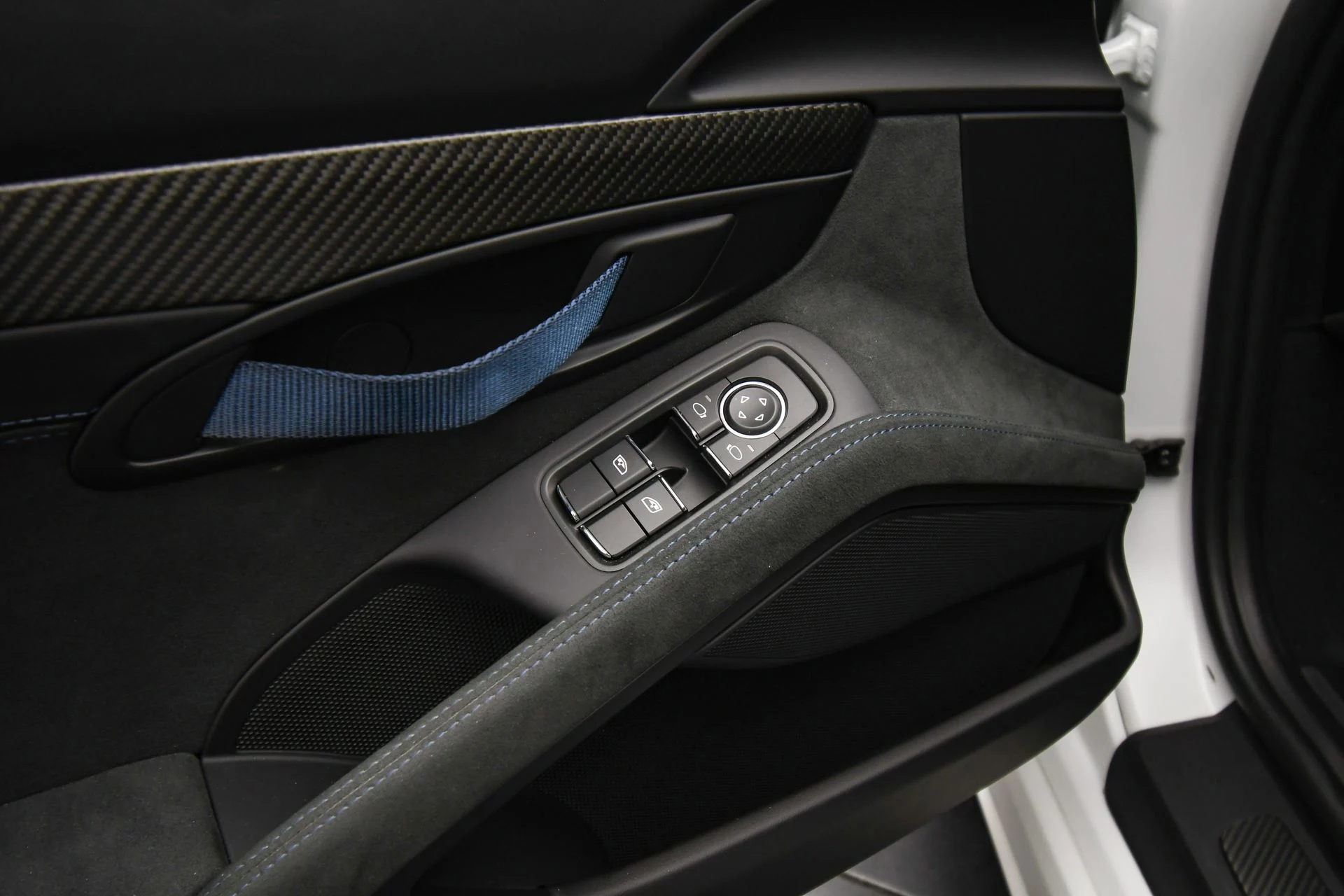 mph044_493150308_e6438c57a39249d68c386e0f73a20fda_136108bc4a