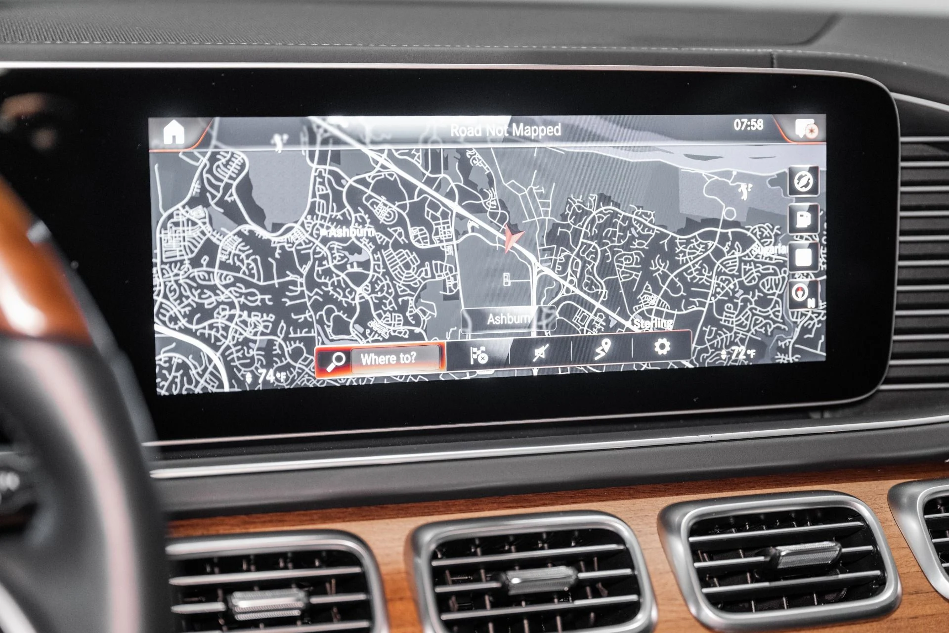 mph044_509731171_Used_2023_Mercedes_Benz_GLS_Maybach_GLS_600_1762355740_cb5085a296