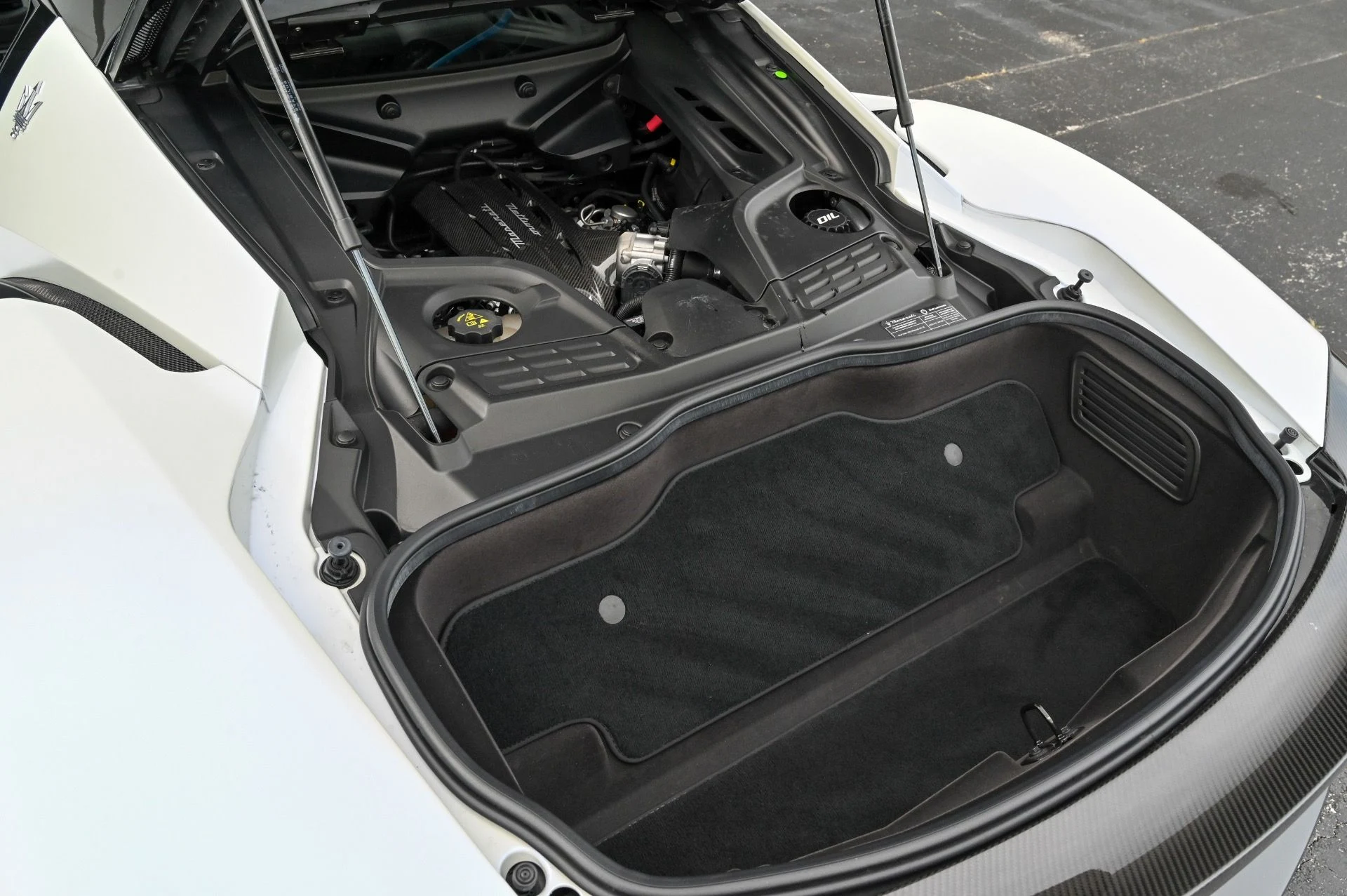 mph044_519030794_Used_2022_Maserati_MC_20_1715696667_b2d183f8c8