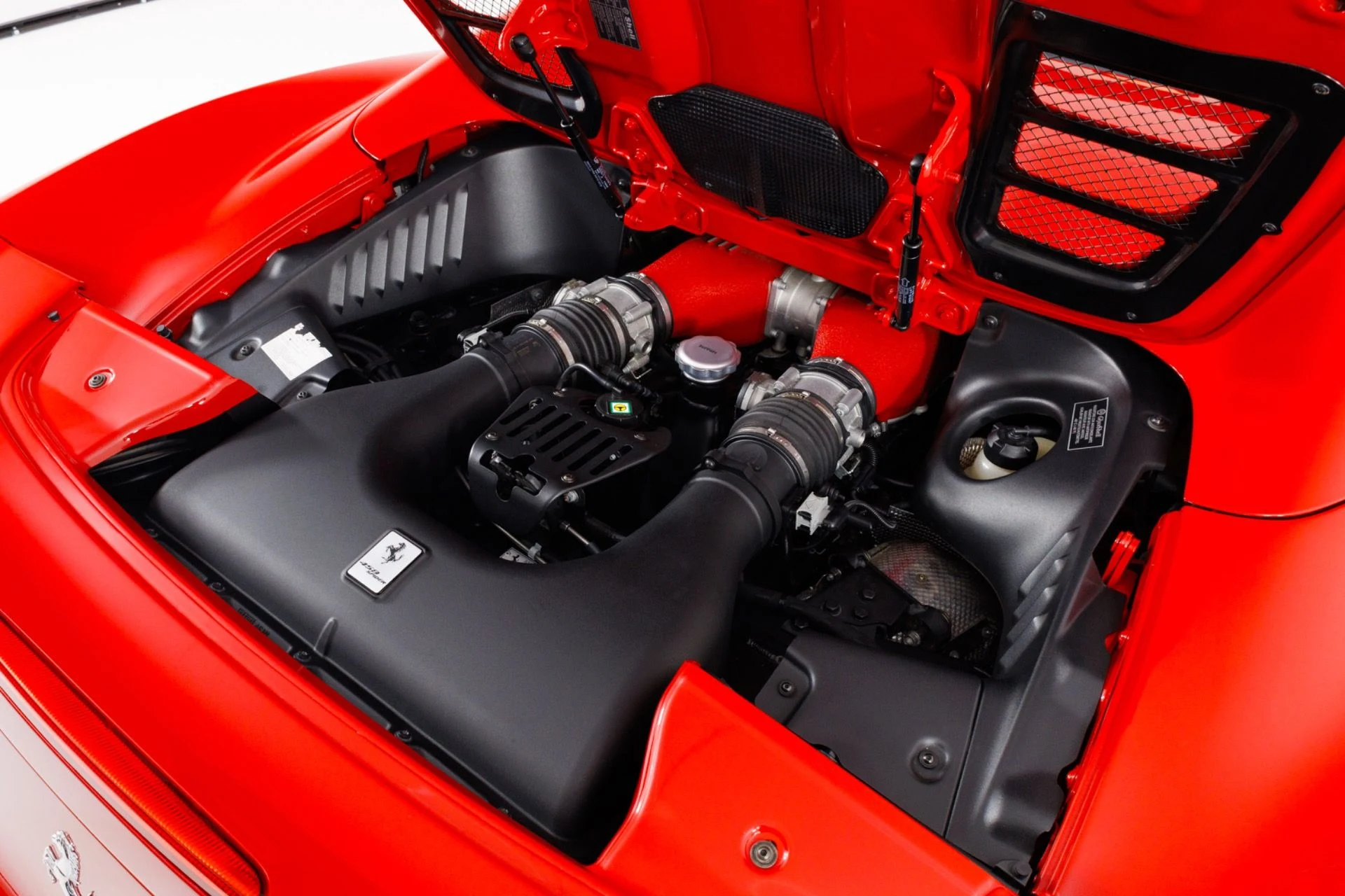mph044_528282282_Used_2013_Ferrari_458_Spider_1790709084_780256b56d