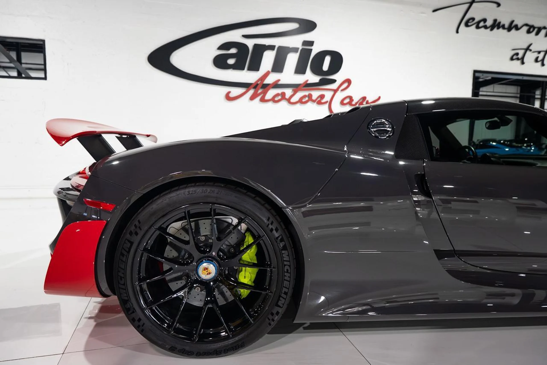 mph044_553000737_acb4585f95f95d493d98b32dbb4deea5_0c3bb2575d