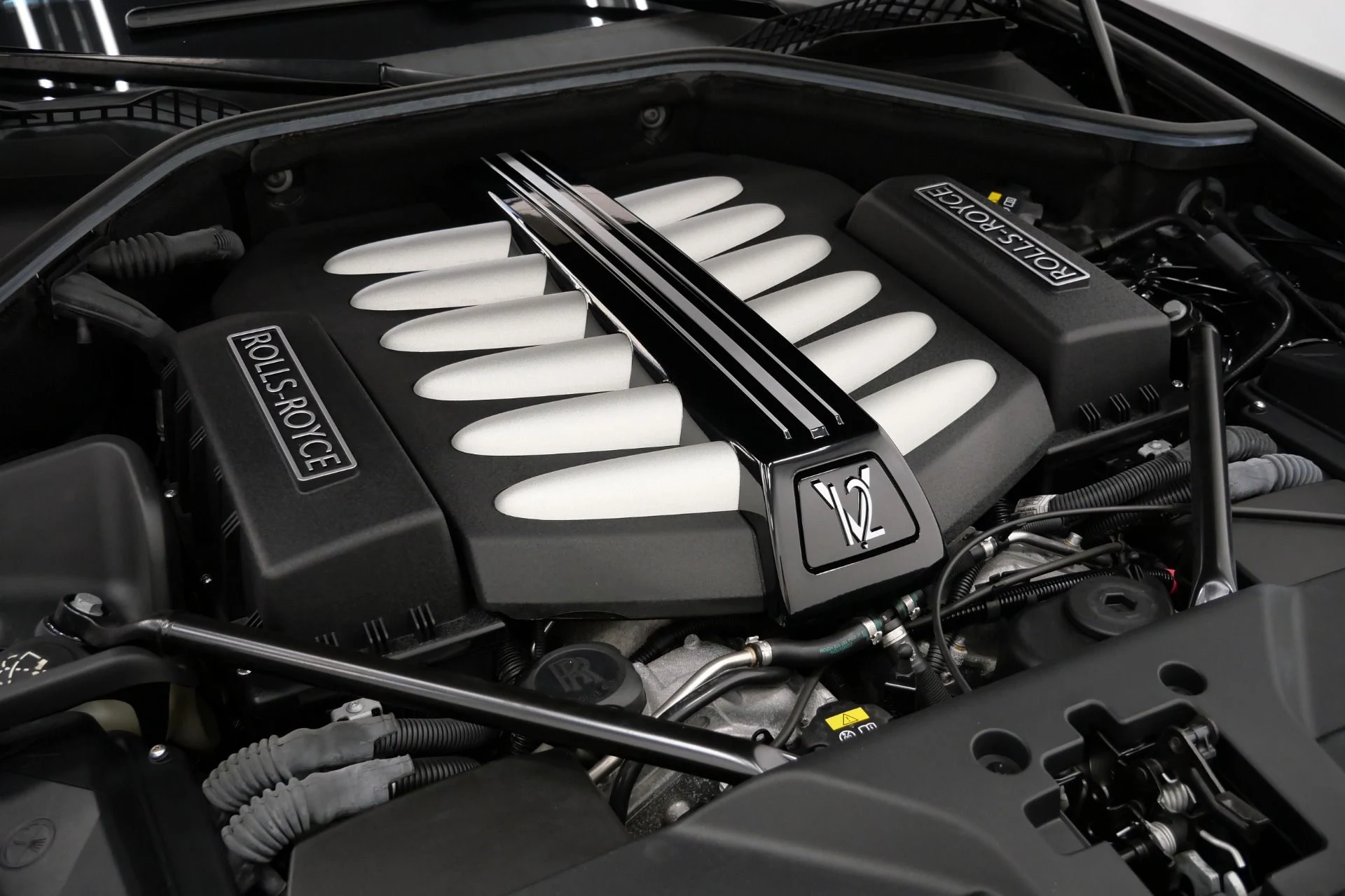 mph044_557789062_Used_2019_Rolls_Royce_Ghost_EWB_Long_Wheelbase_Model_430_K_MSRP_Low_Miles_1788191510_dd6027b854