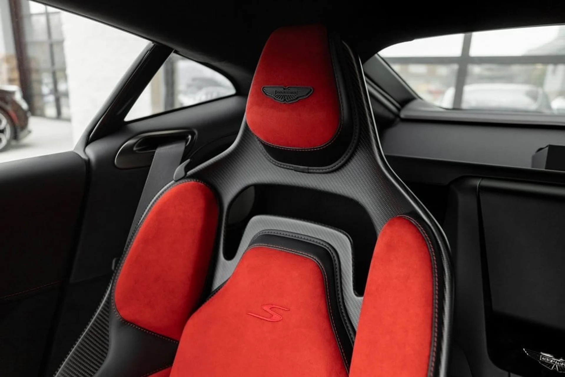 mph044_564541446_eb2442b71055d78585d6a8116ae63457x_f1c24795fe