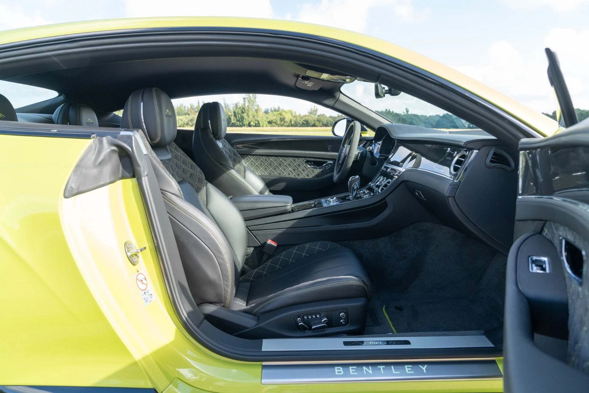 mph044_57615545_Used_2020_Bentley_Continental_1_of_5_Pikes_Peak_Edition_GT_1761756018_c876a8fbb3