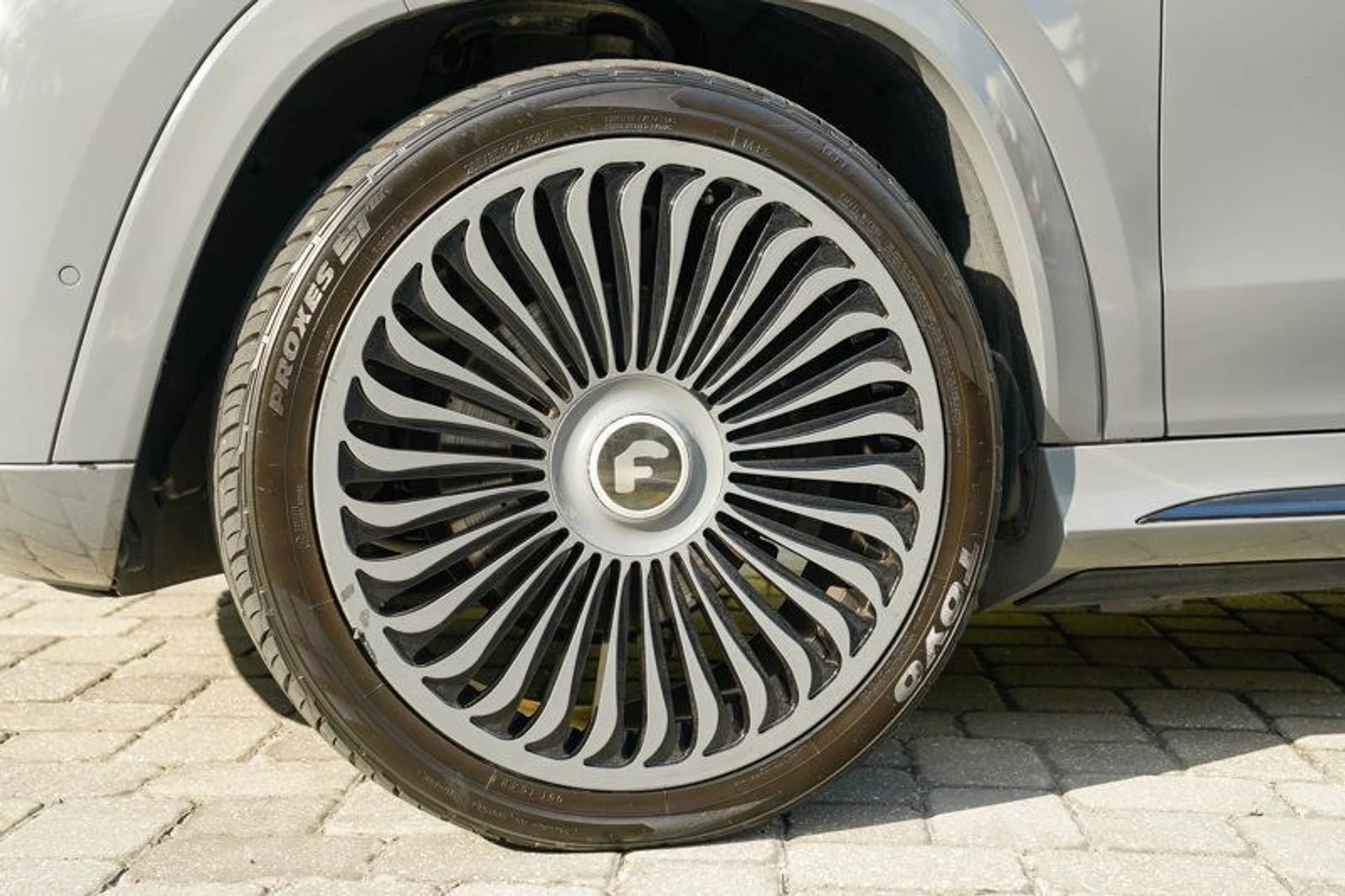 mph044_595432387_22948878_45_800_c581aefed2