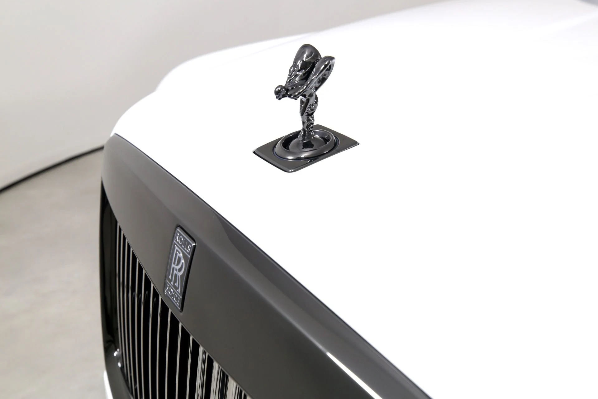 mph044_597586021_Used_2024_Rolls_Royce_Black_Badge_Cullinan_1703176415_9e0177825b