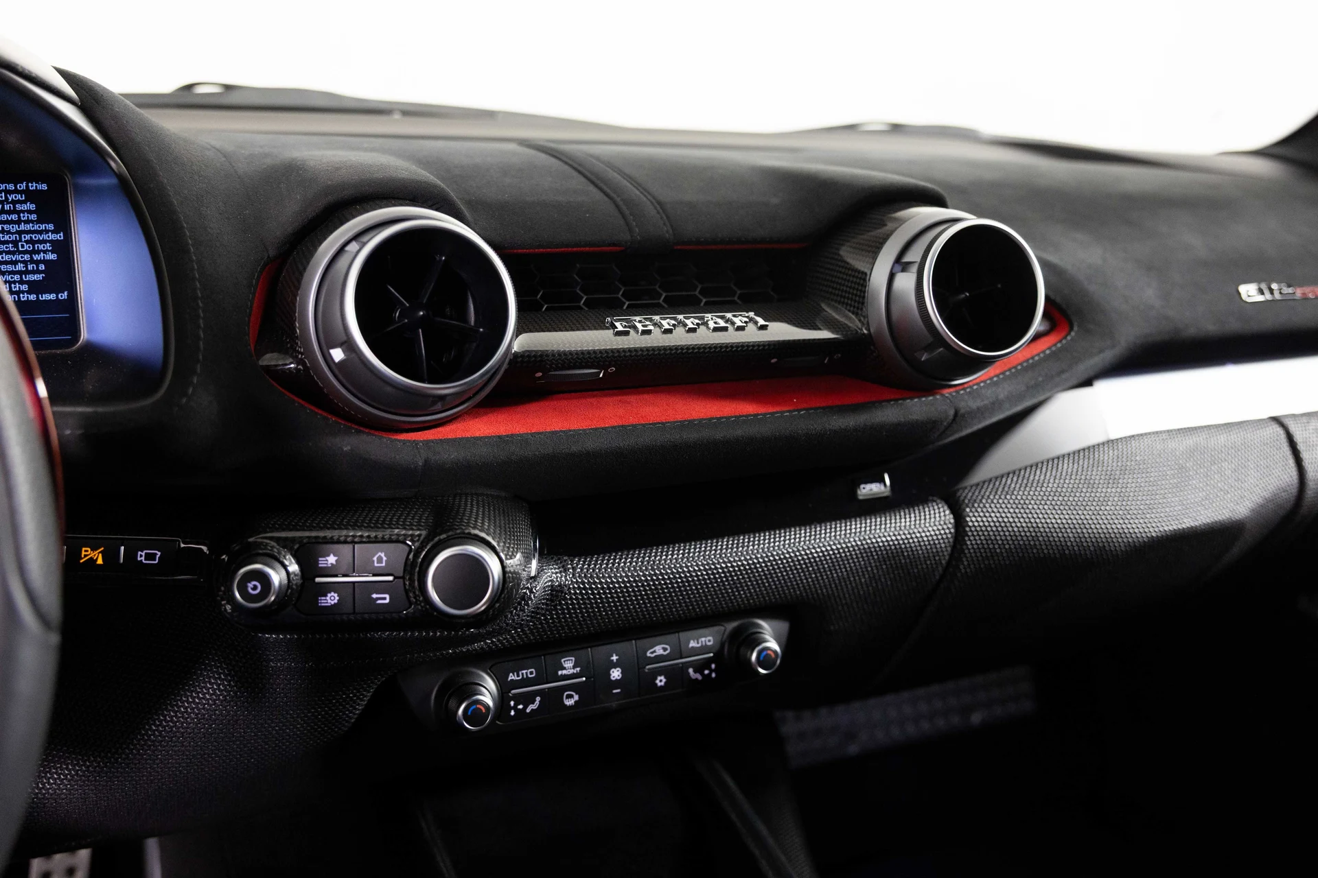 mph044_597663858_9555f6f8734b143a8bfd85080bfad3ae_4fc396f54b