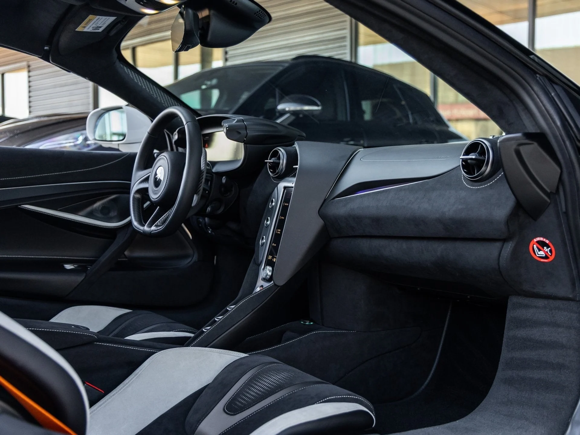 mph044_613764710_45_afbe5b637e