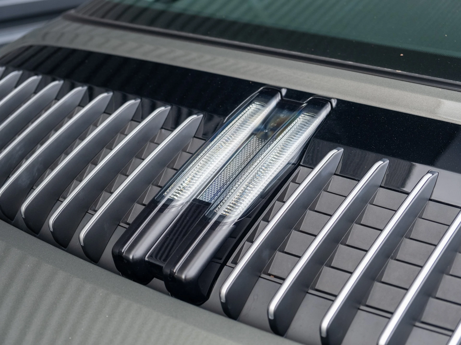 mph044_637057179_45_6db536422d