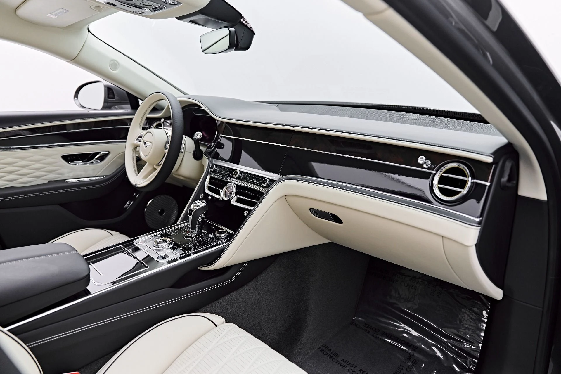 mph044_641489363_Used_2022_Bentley_Flying_Spur_W12_1786226217_5e6b60f3e4