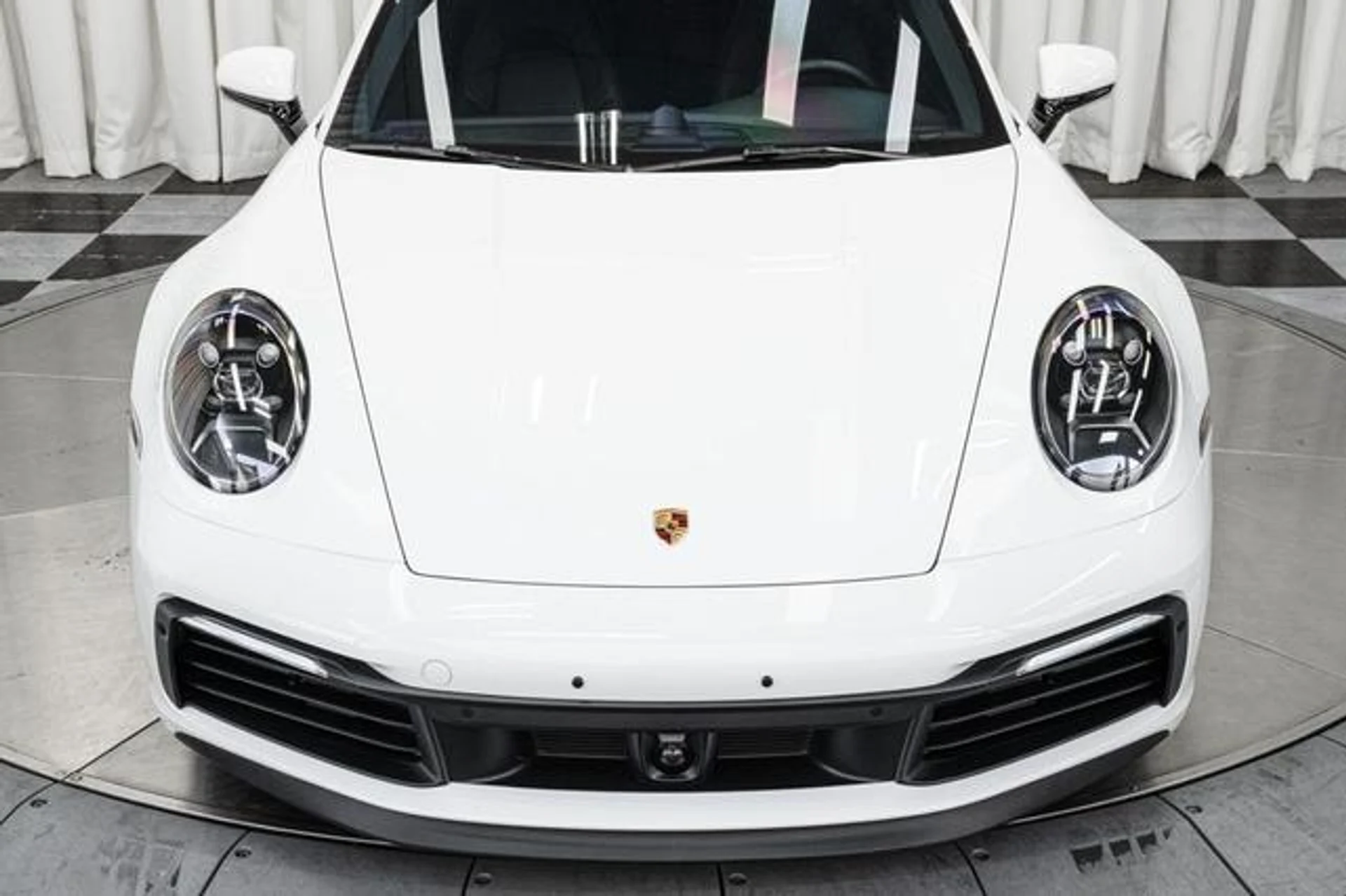 mph044_647165732_u_Q_x_Th_Rdugi3_Kn_AI_0_Y1q_Zvjd5_UE_f40b23e065