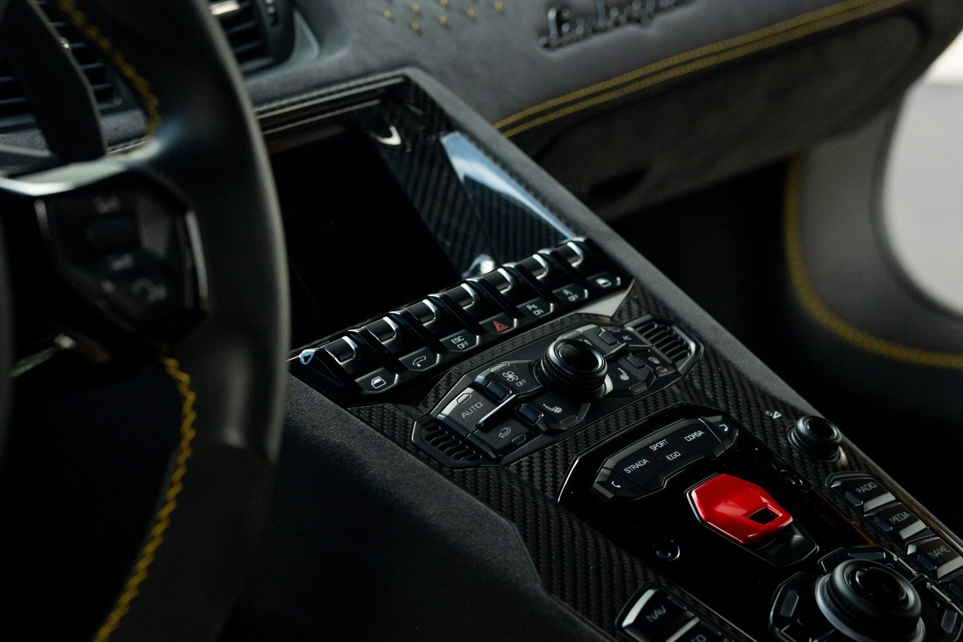 mph044_668990458_Used_2022_Lamborghini_Aventador_LP_780_4_Ultimae_1757714109_dcaaec0a8f