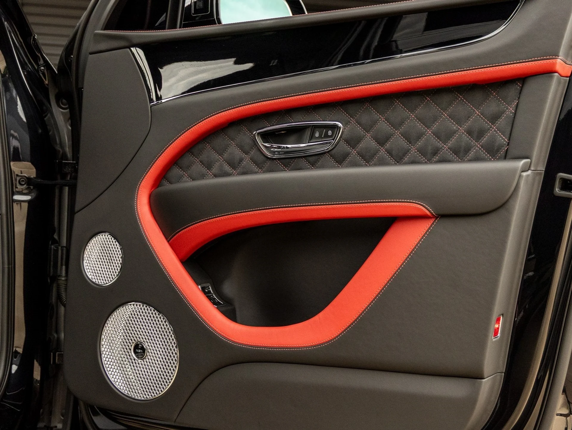 mph044_67055643_45_2e666528cc