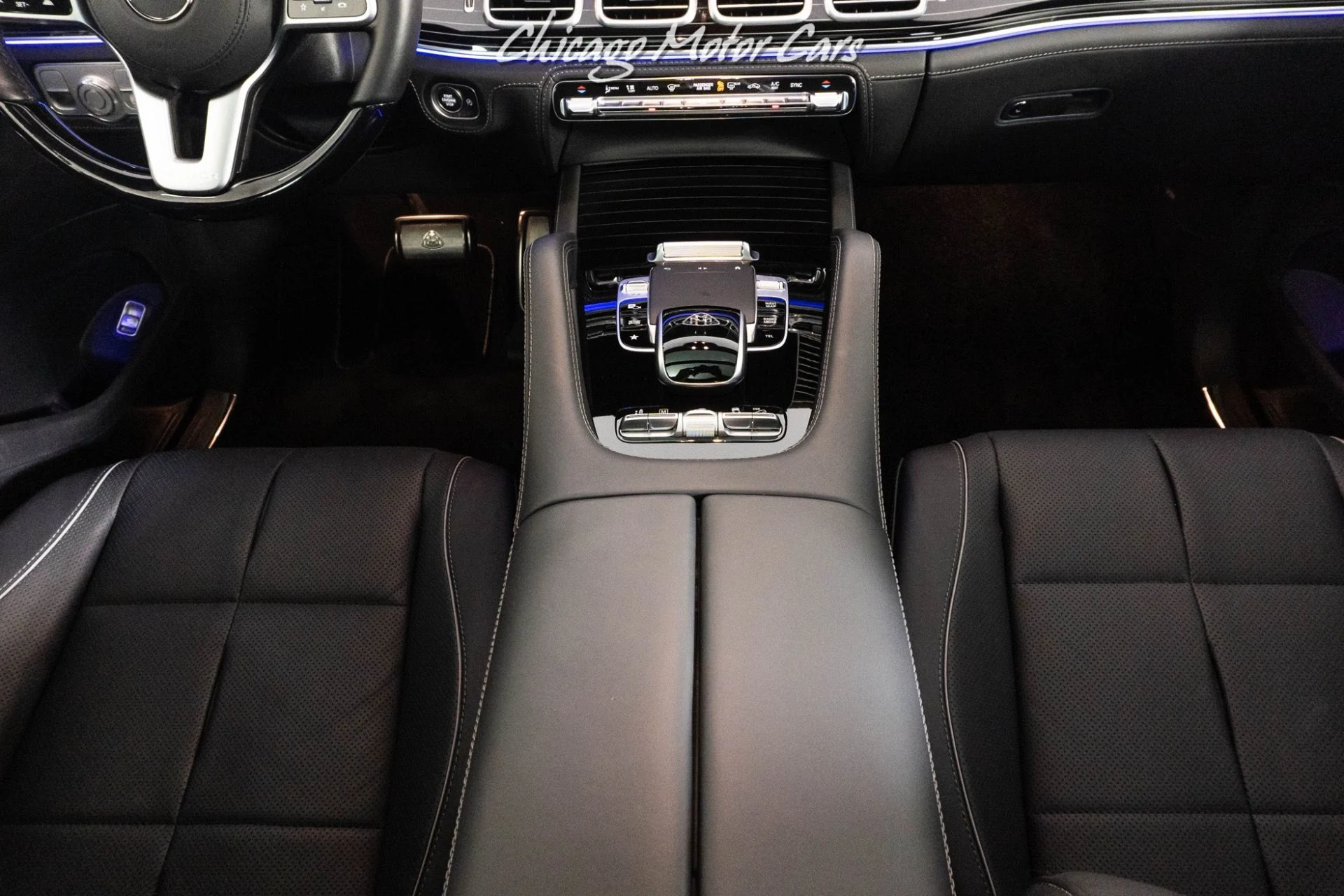 mph044_674496456_10022_p45_l_80724df857