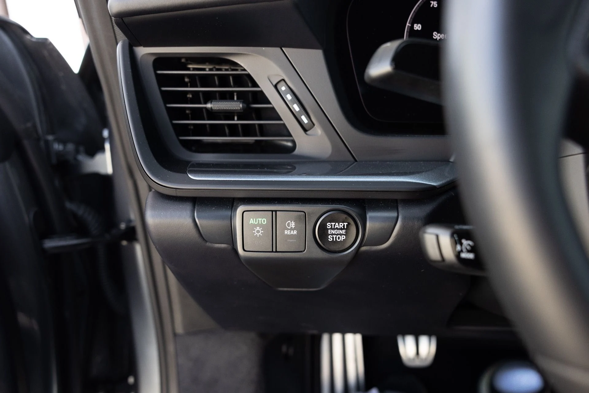 mph044_67799657_Used_2025_Porsche_911_Carrera_T_1789434044_6fe105a960
