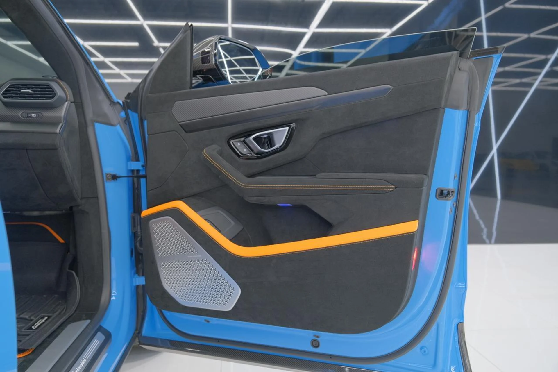 mph044_682402829_eb0bf6cf6a2a7190c9fcdd6af496f85c_7475de6216