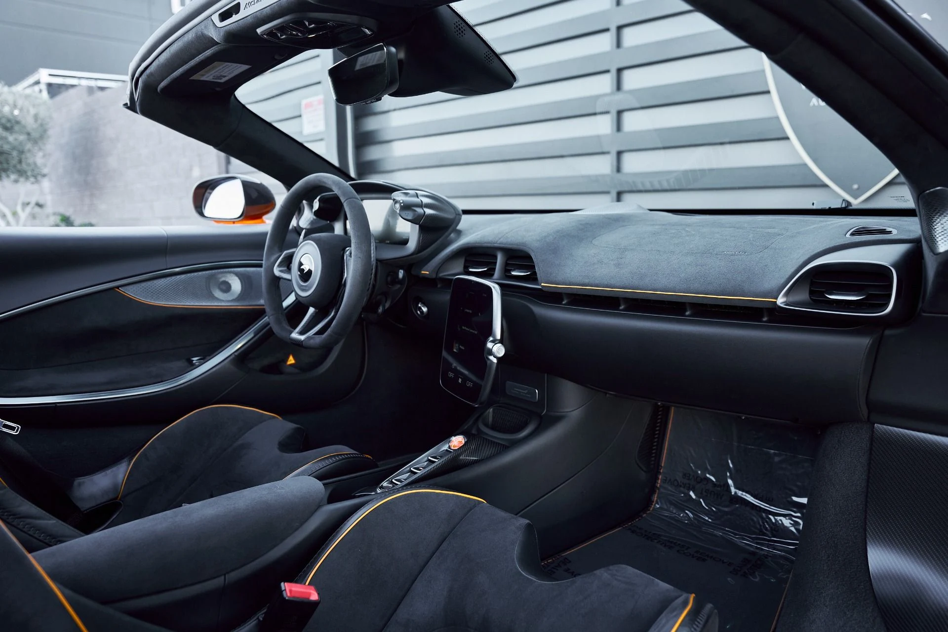 mph044_683659351_Used_2025_Mc_Laren_Artura_Performance_1769481864_0c58989b6a