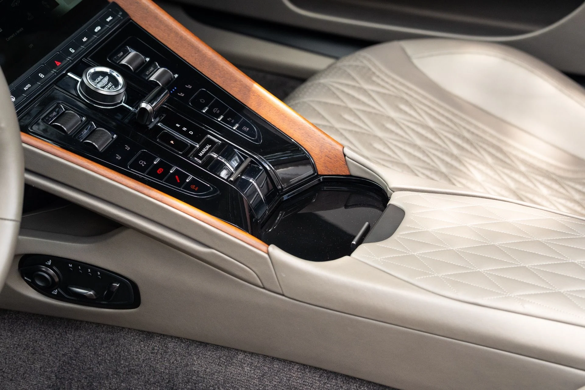 mph044_683775627_Used_2024_Aston_Martin_DB_12_Volante_1777693541_5d517b0129
